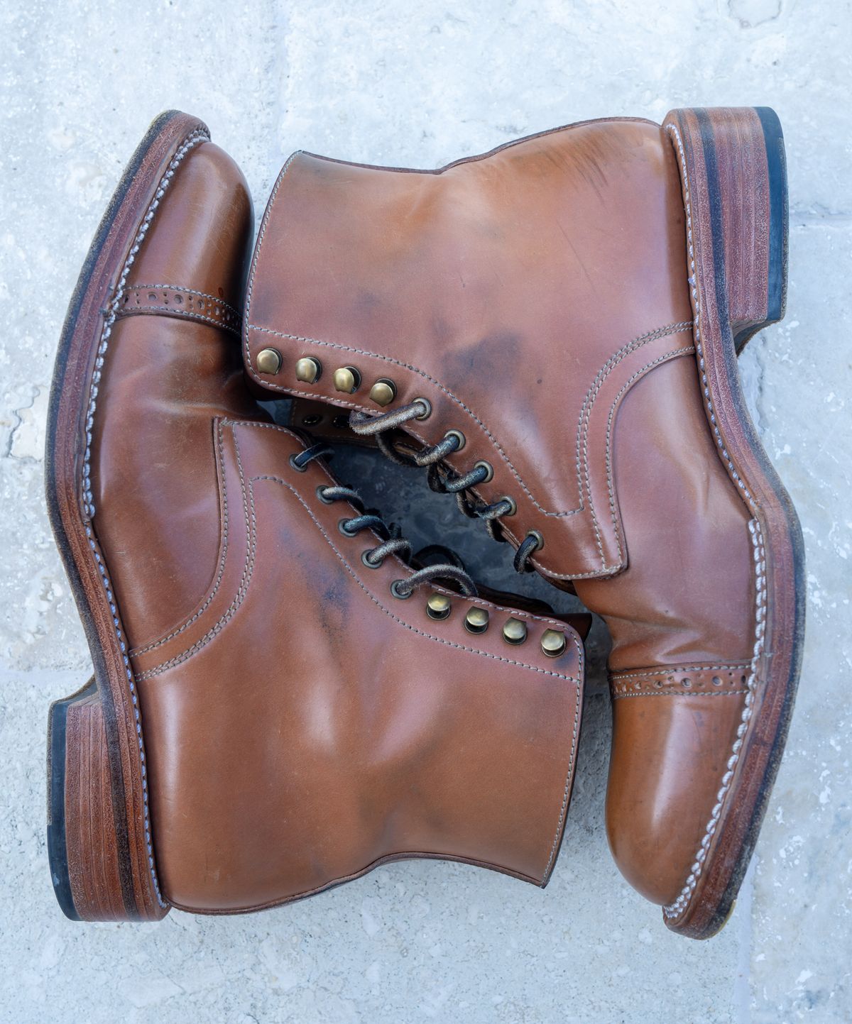 Photo by redfishjoefish on February 4, 2024 of the Midas Journey Derby Boot in Horween Unglazed Natural Shell Cordovan.