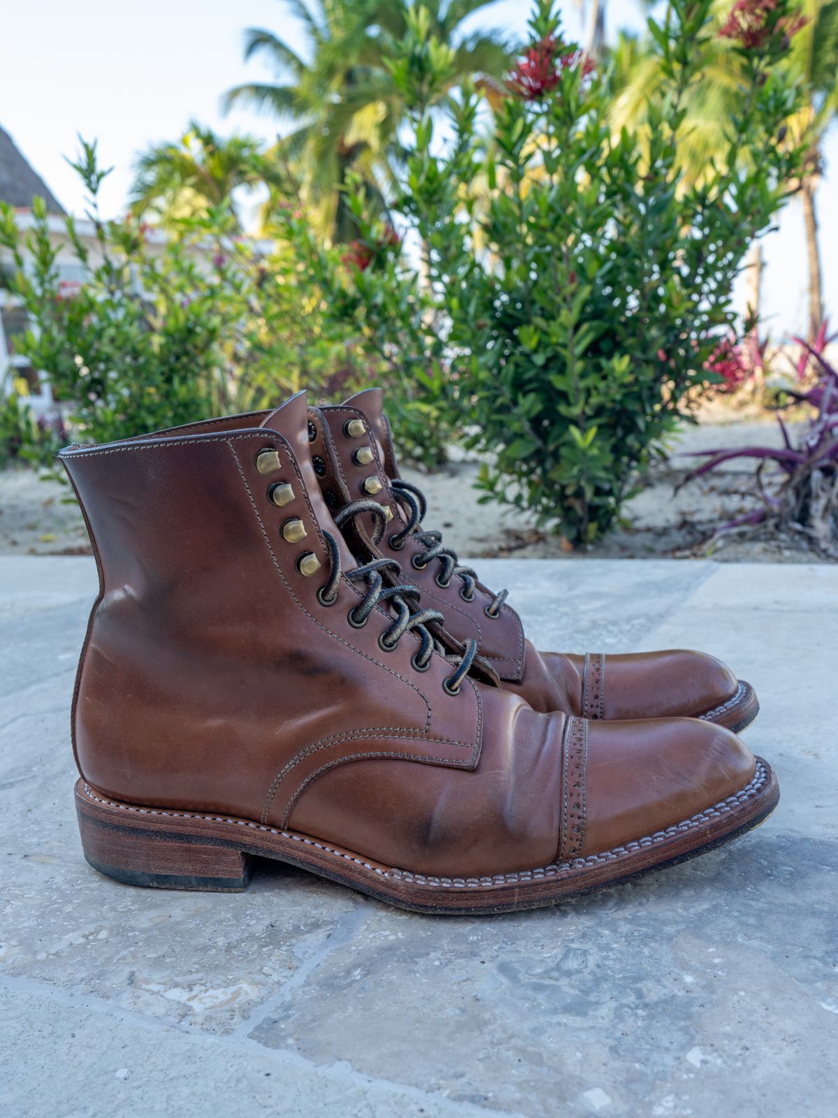 Photo by redfishjoefish on February 4, 2024 of the Midas Journey Derby Boot in Horween Unglazed Natural Shell Cordovan.