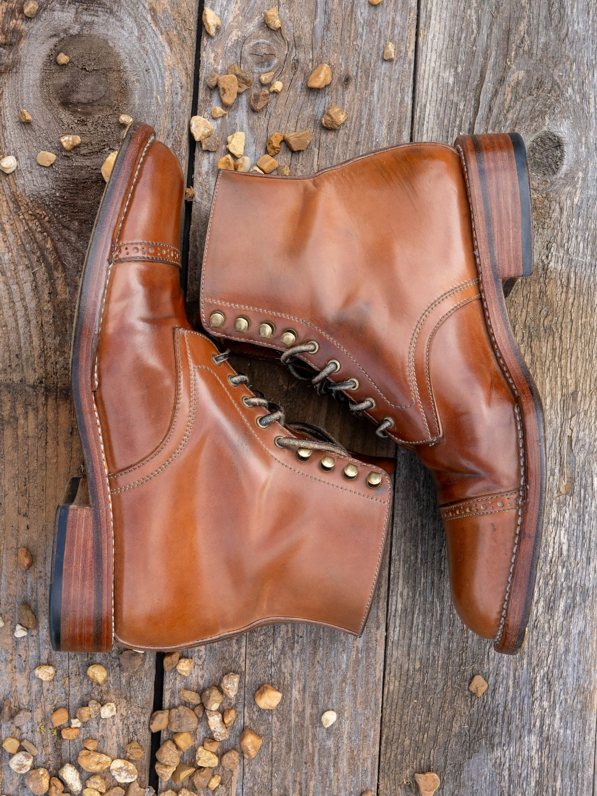 Photo by redfishjoefish on April 5, 2024 of the Midas Journey Derby Boot in Horween Unglazed Natural Shell Cordovan.