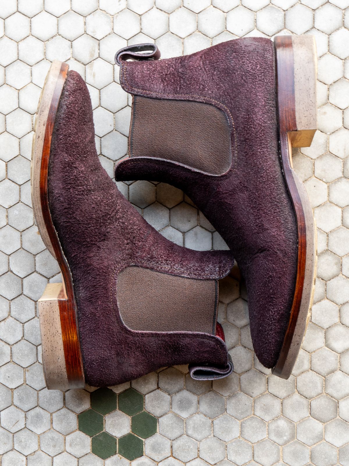 Photo by redfishjoefish on November 4, 2024 of the Briselblack The Seventh Chelsea Boot in Horween Rare Wine Reverse Chamois.