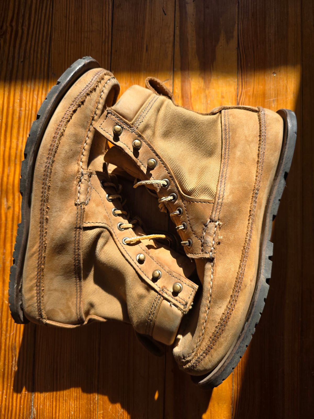 Photo by redfishjoefish on February 1, 2026 of the Russell Moccasin Co. Joe's PH Premier Build in S.B. Foot Peco Chamois.