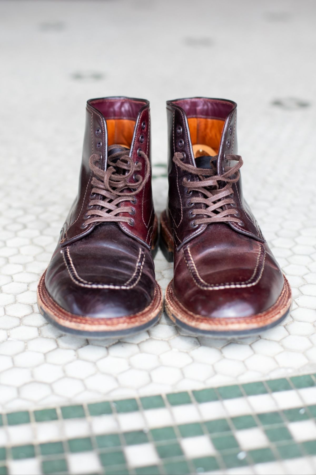 Photo by redfishjoefish on March 5, 2026 of the Alden Indy Boot in Horween Color 8 Shell Cordovan.