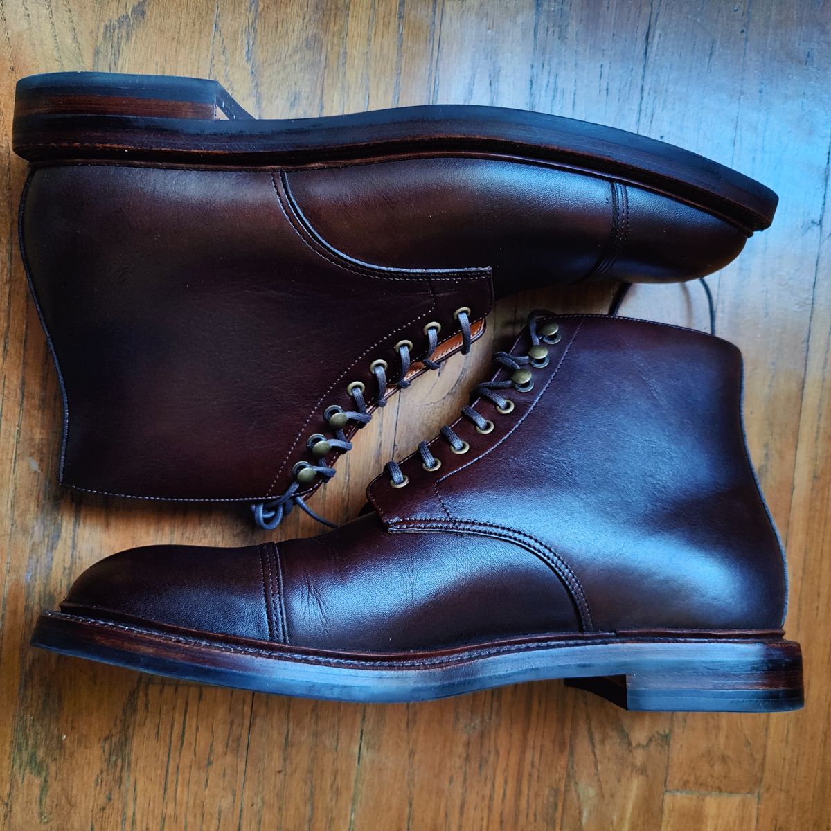Photo by nicktamura on October 3, 2022 of the Grant Stone Cap Toe Boot in Unlisted Leather.