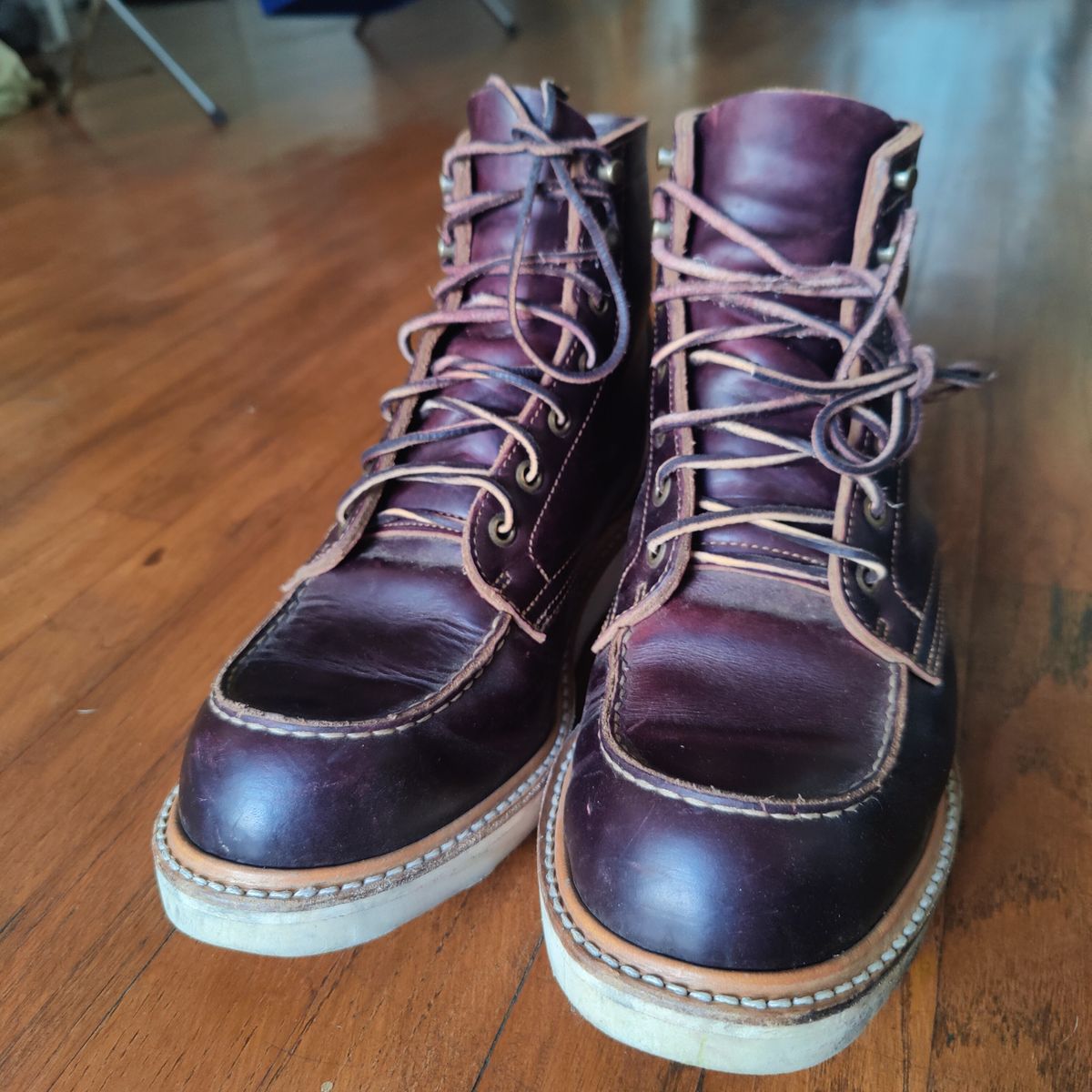 Photo by nicktamura on December 1, 2023 of the Truman Moc Toe in Seidel Oxblood Double Shot.