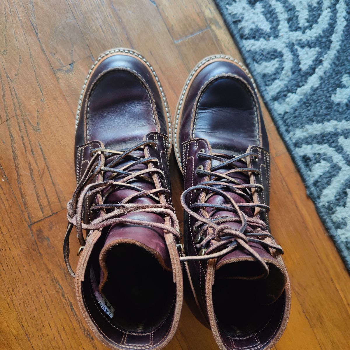 Photo by nicktamura on December 1, 2023 of the Truman Moc Toe in Seidel Oxblood Double Shot.