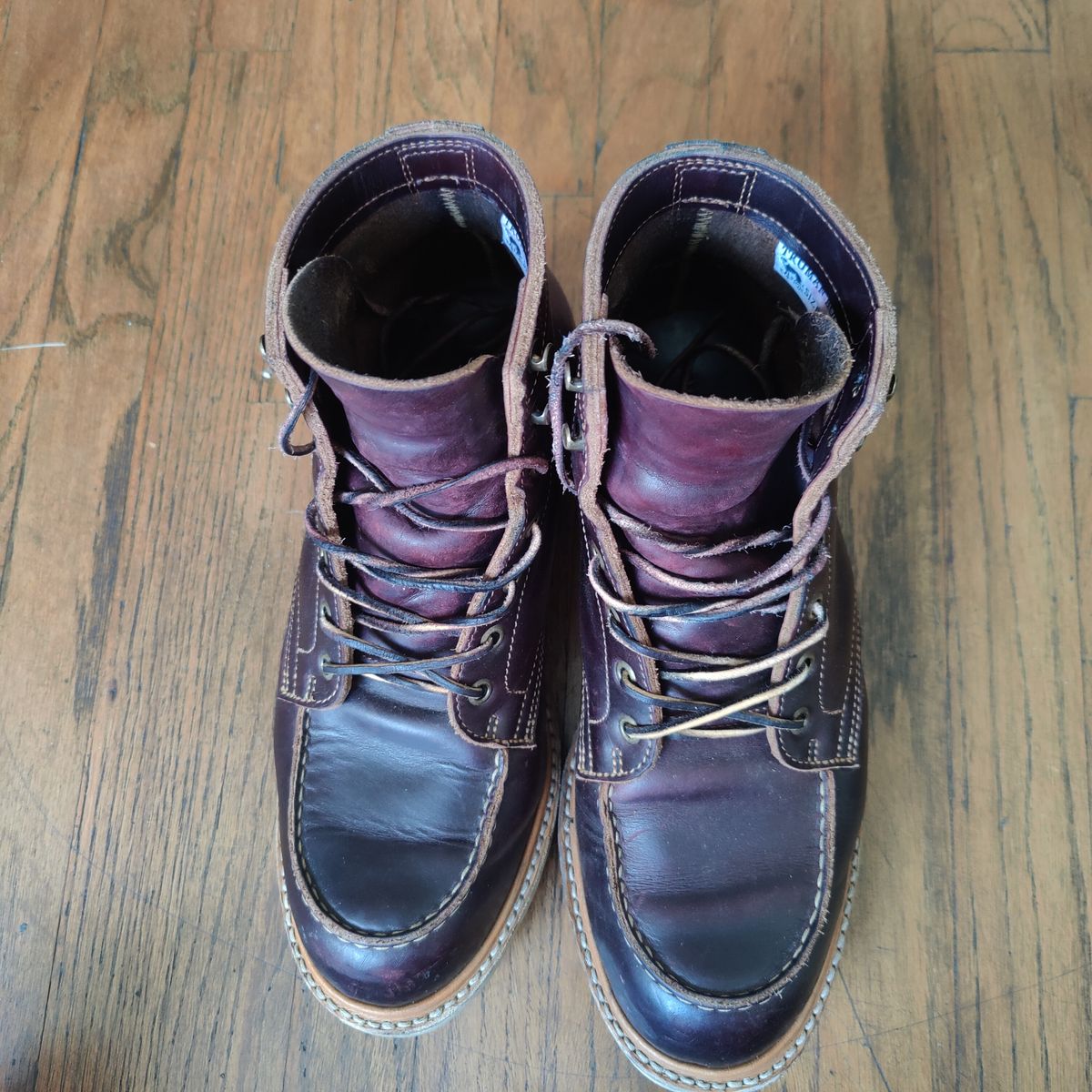 Photo by nicktamura on January 2, 2024 of the Truman Moc Toe in Seidel Oxblood Double Shot.
