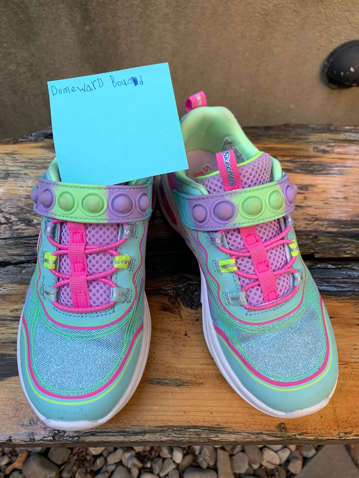 Photo by Way2Jeff on October 2, 2023 of the Skechers Kids Sport-Skech Pops in Synthetic.