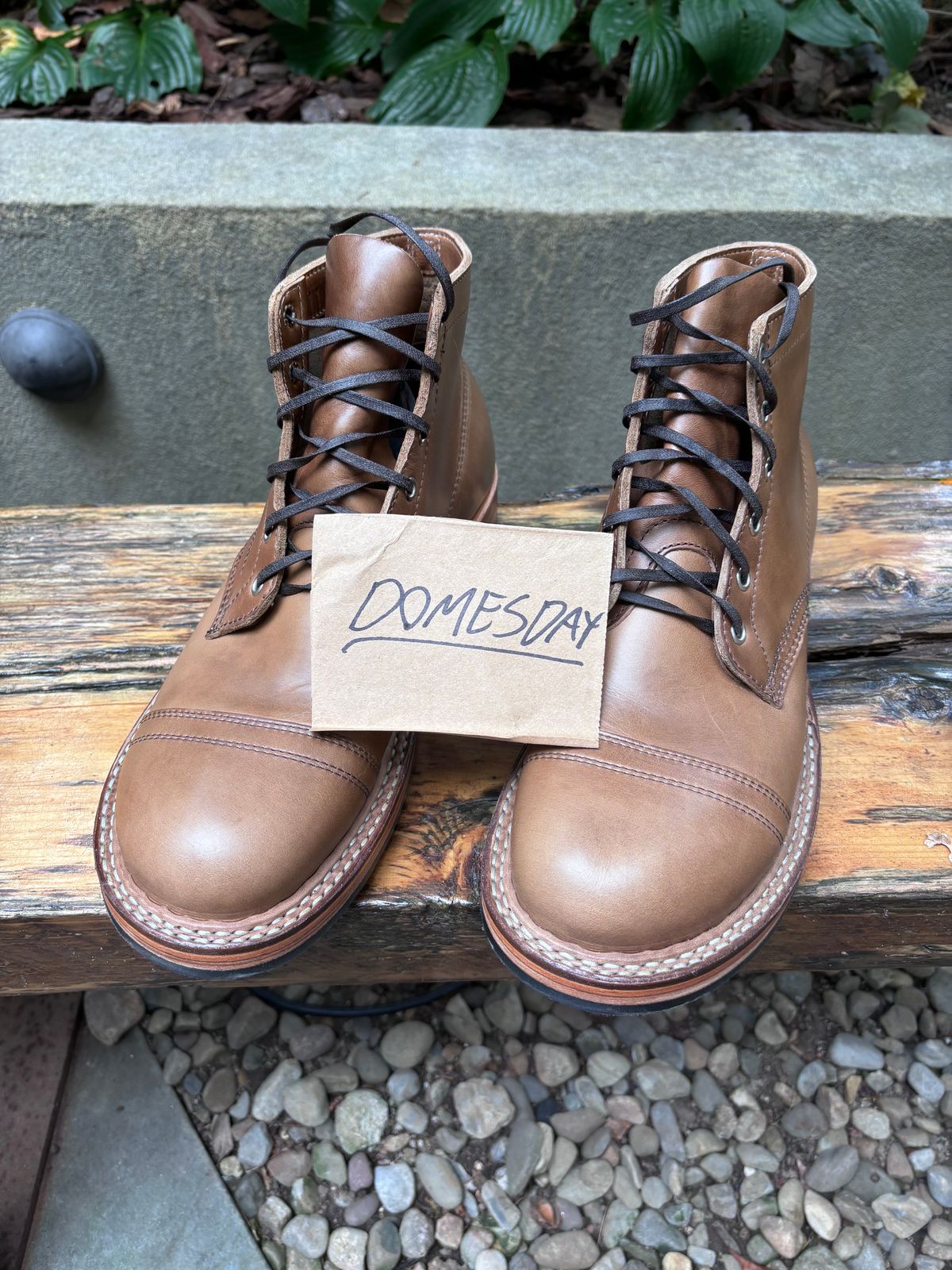 Photo by Way2Jeff on October 2, 2024 of the White's Semi-Dress in Horween Natural Chromexcel.
