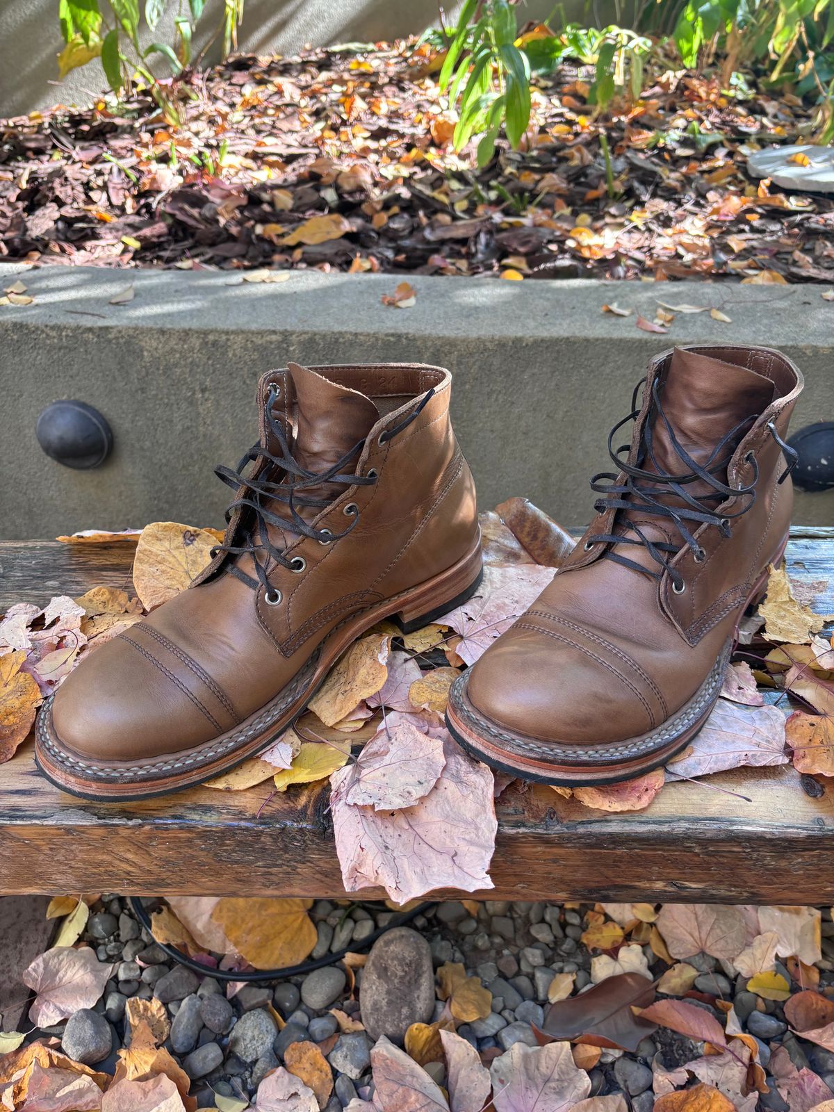 Photo by Way2Jeff on November 5, 2024 of the White's Semi-Dress in Horween Natural Chromexcel.