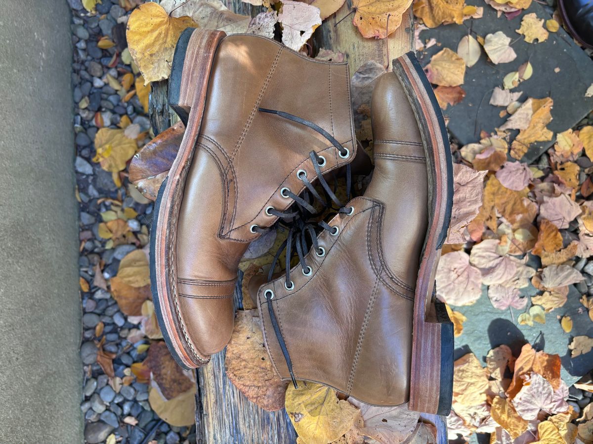 Photo by Way2Jeff on November 5, 2024 of the White's Semi-Dress in Horween Natural Chromexcel.