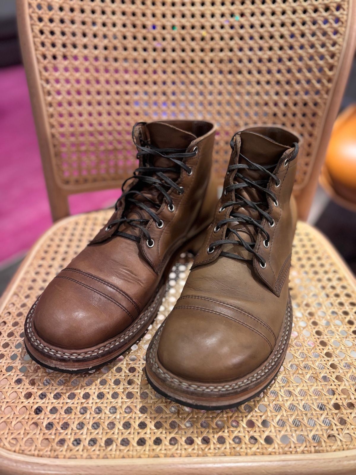 Photo by Way2Jeff on January 5, 2025 of the White's Semi-Dress in Horween Natural Chromexcel.