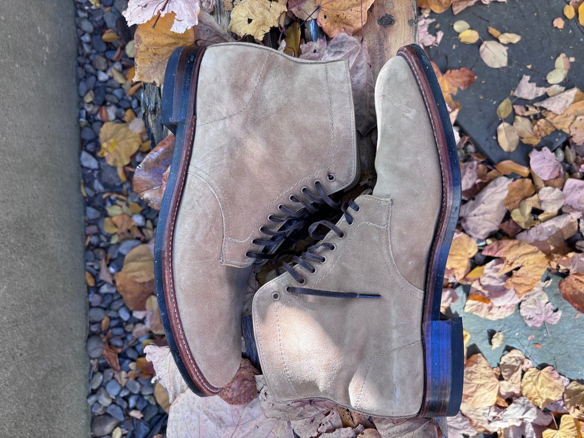 Photo by Way2Jeff on November 5, 2024 of the Alden x Brogue Boondocker Boot in Tan Suede.