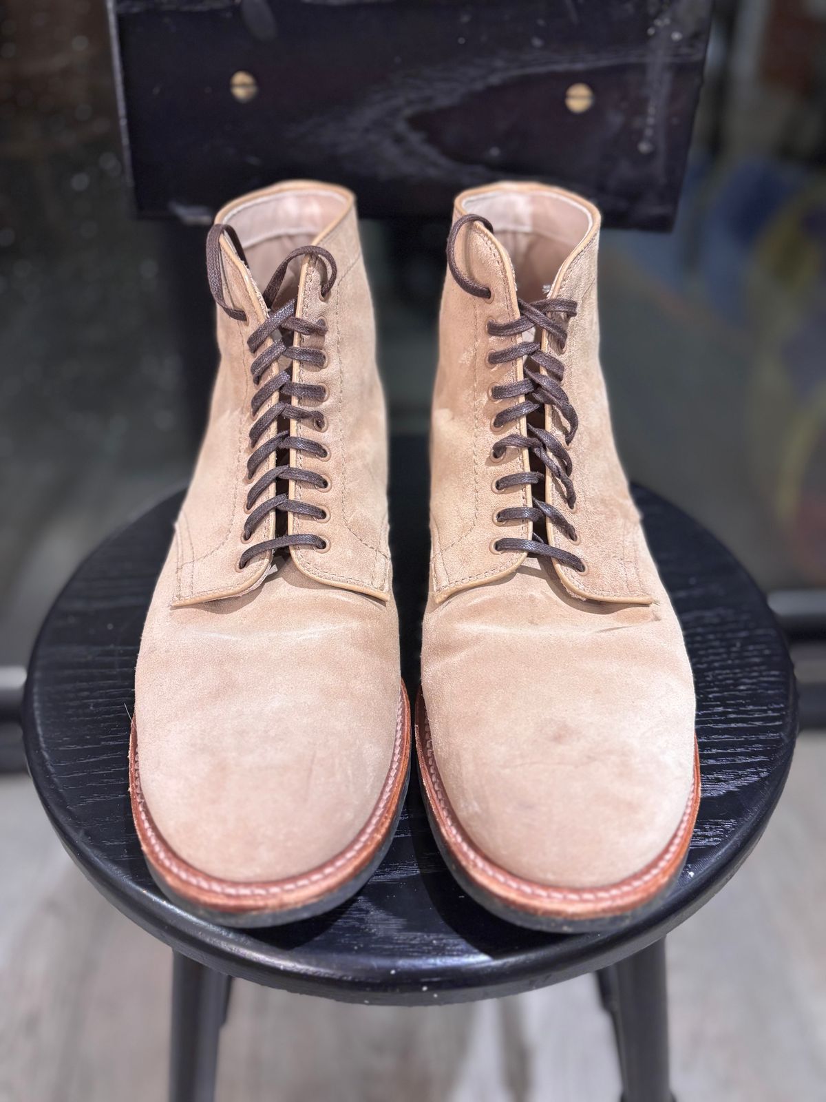 Photo by Way2Jeff on March 6, 2025 of the Alden x Brogue Boondocker Boot in Tan Suede.