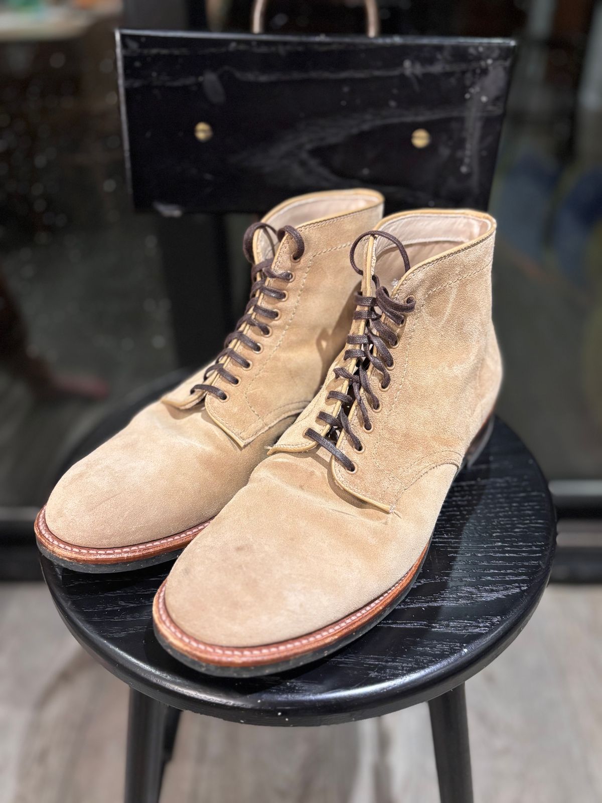 Photo by Way2Jeff on March 6, 2025 of the Alden x Brogue Boondocker Boot in Tan Suede.