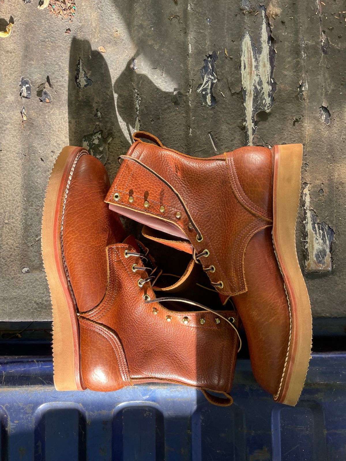 Photo by matthewclark on October 1, 2022 of the Nicks Traveler in Horween Natural Bison.