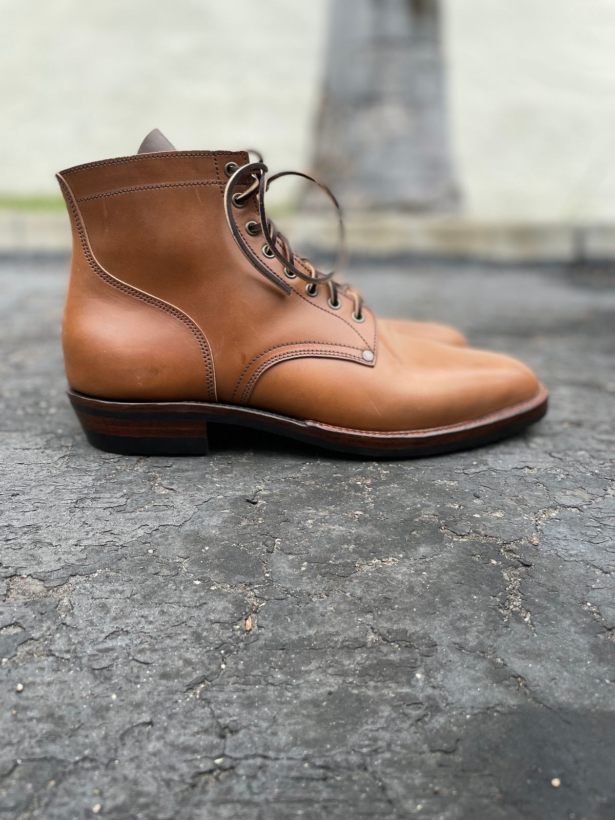 Photo by soleprofessor on October 1, 2022 of the NF Bootmaker Milton Boot in Maryam Toscanello Horsebutt.