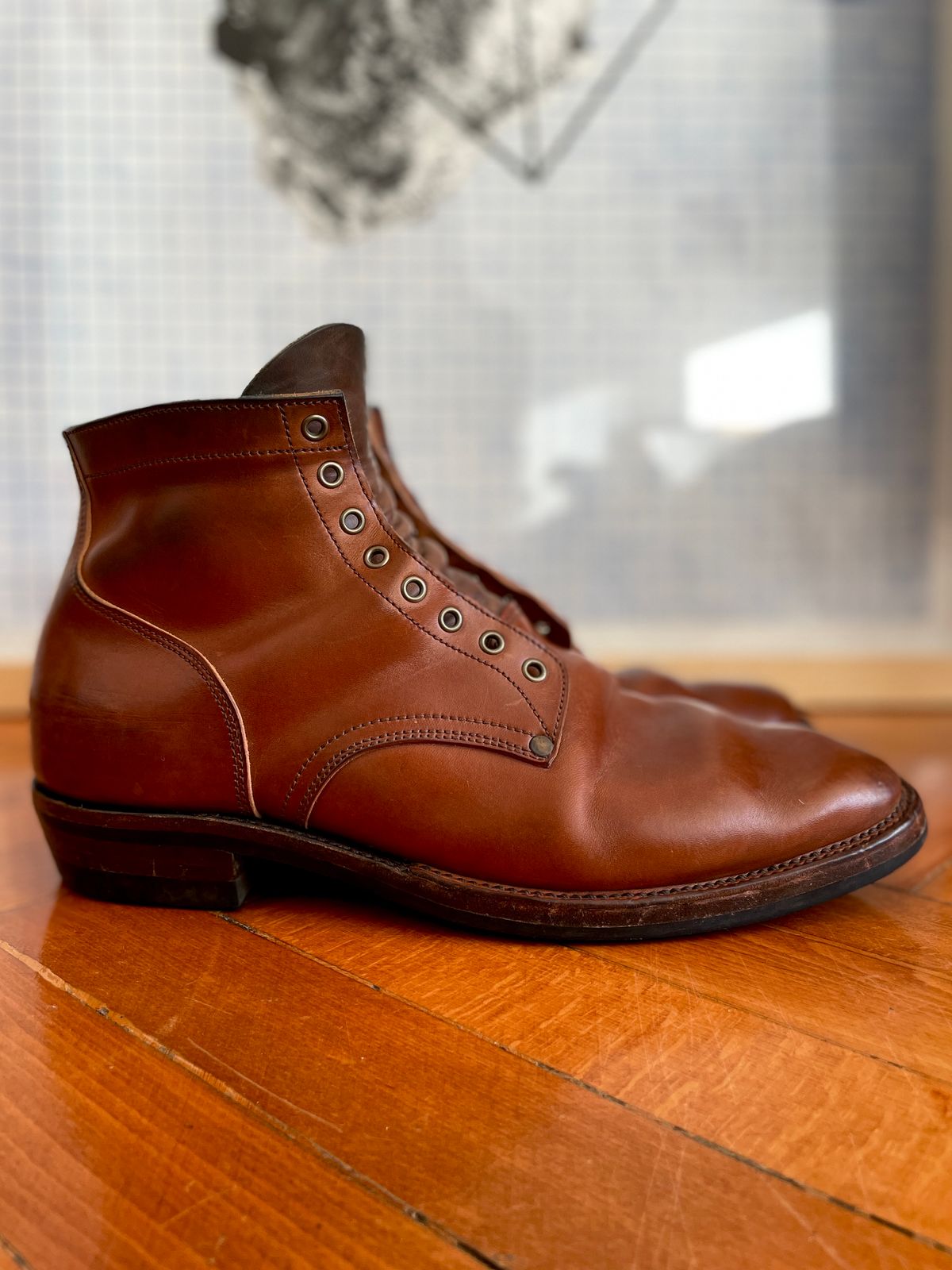 Photo by soleprofessor on February 4, 2023 of the NF Bootmaker Milton Boot in Maryam Toscanello Horsebutt.