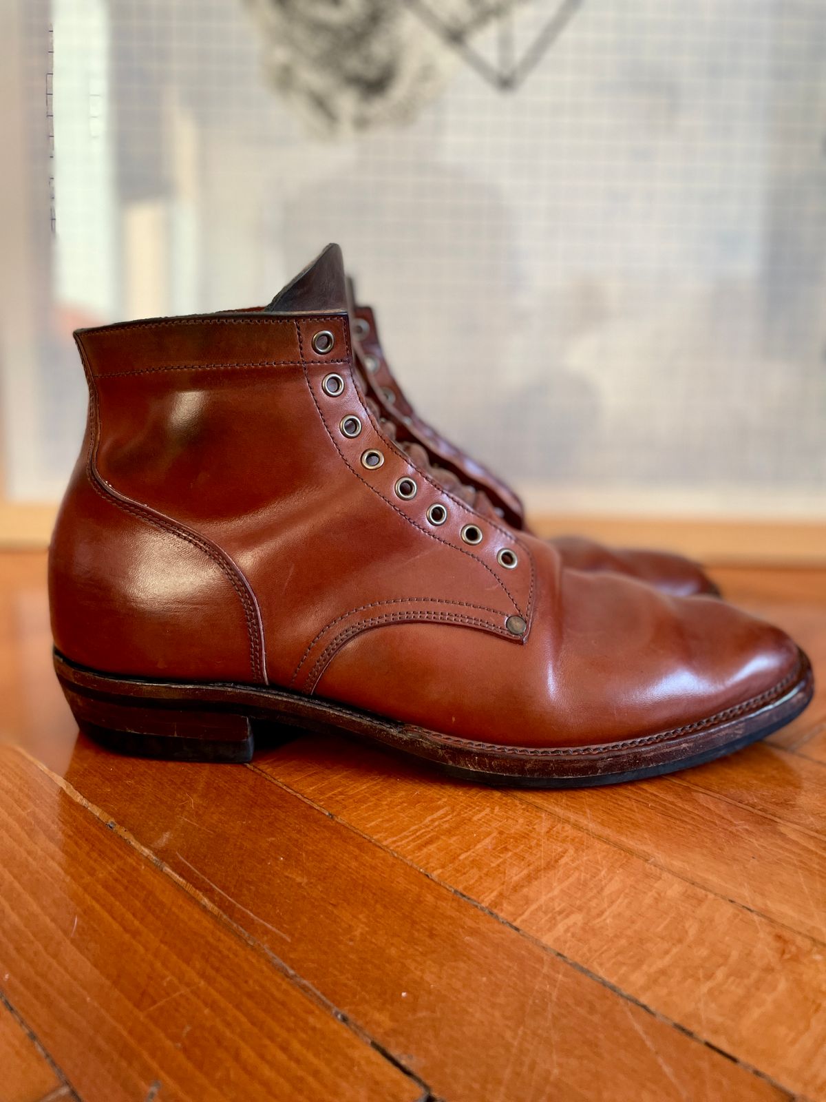 Photo by soleprofessor on March 5, 2023 of the NF Bootmaker Milton Boot in Maryam Toscanello Horsebutt.