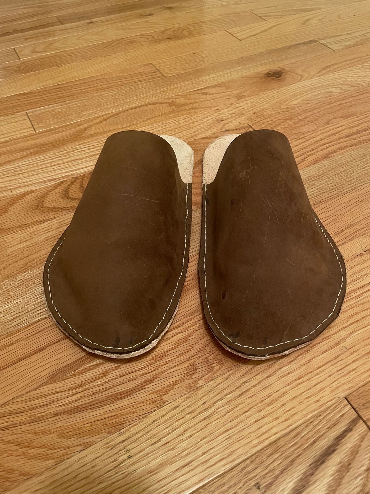 Photo by LastOfTheMohicans on October 6, 2023 of the Home Made Slipper in S.B. Foot Brown Spitfire.