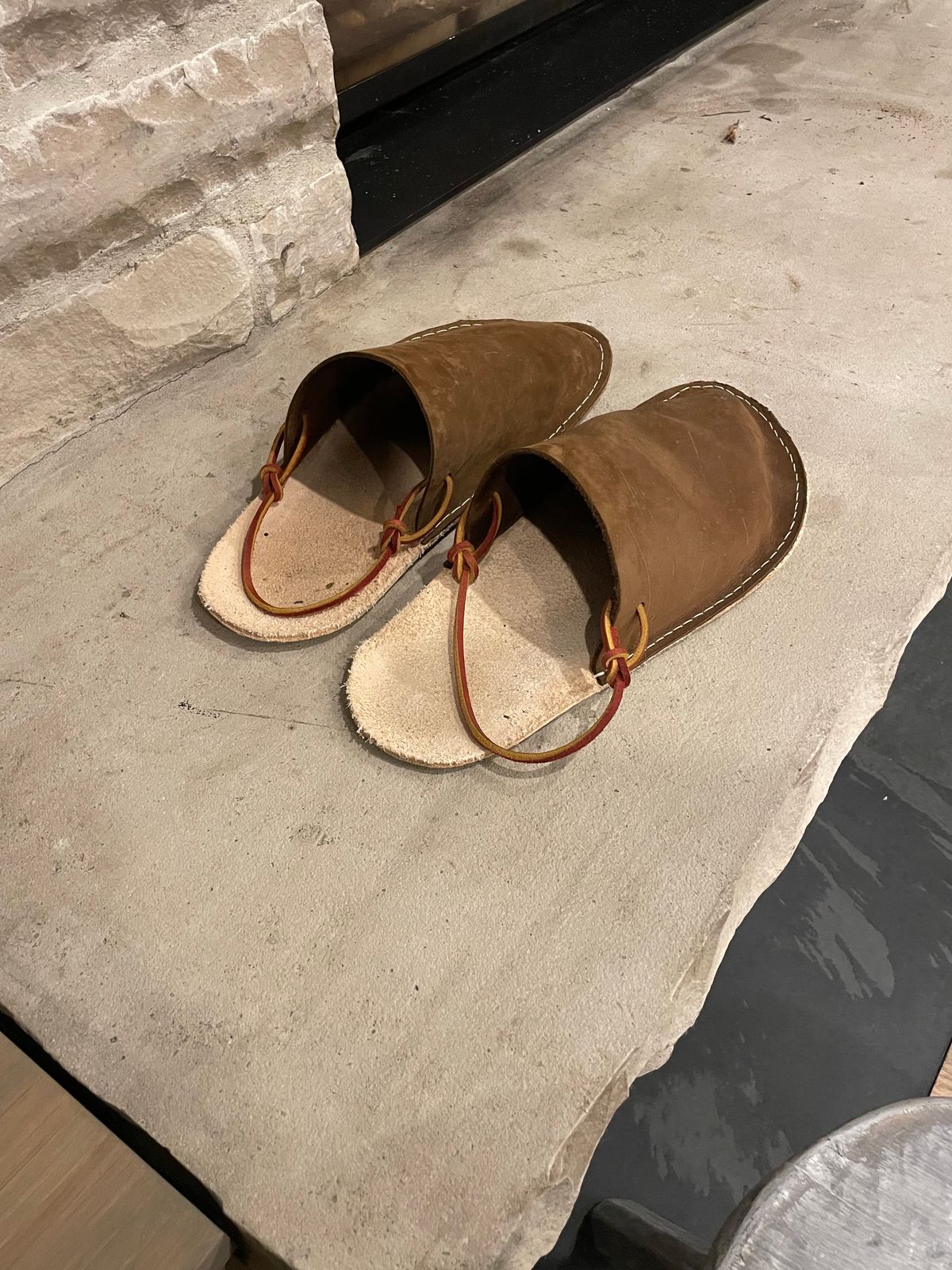Photo by LastOfTheMohicans on October 7, 2023 of the Home Made Slipper in S.B. Foot Brown Spitfire.
