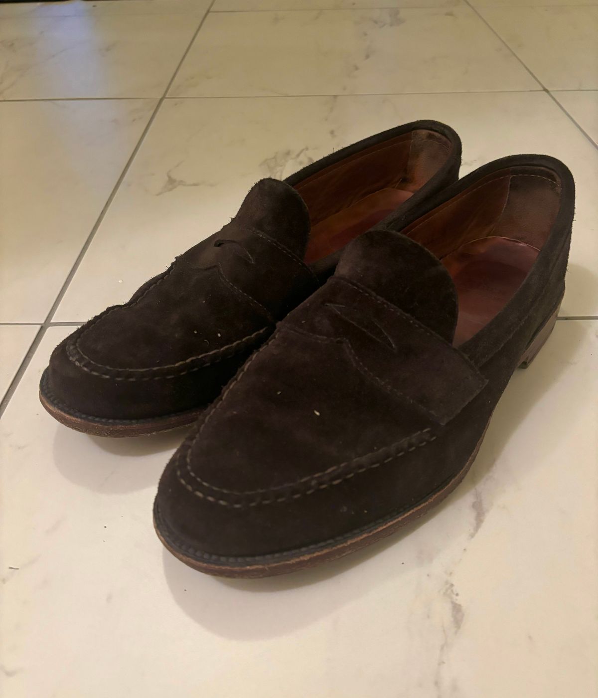 Photo by LastOfTheMohicans on November 24, 2024 of the Alden Leisure Handsewn Penny Loafer in Dark Brown Suede.