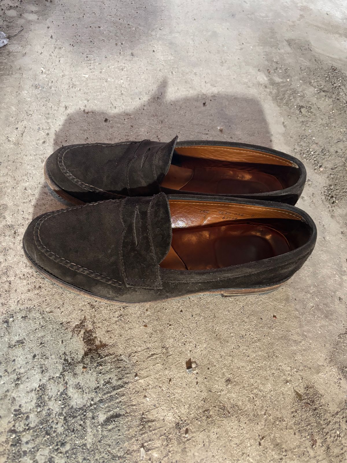 Photo by LastOfTheMohicans on April 2, 2025 of the Alden Leisure Handsewn Penny Loafer in Dark Brown Suede.