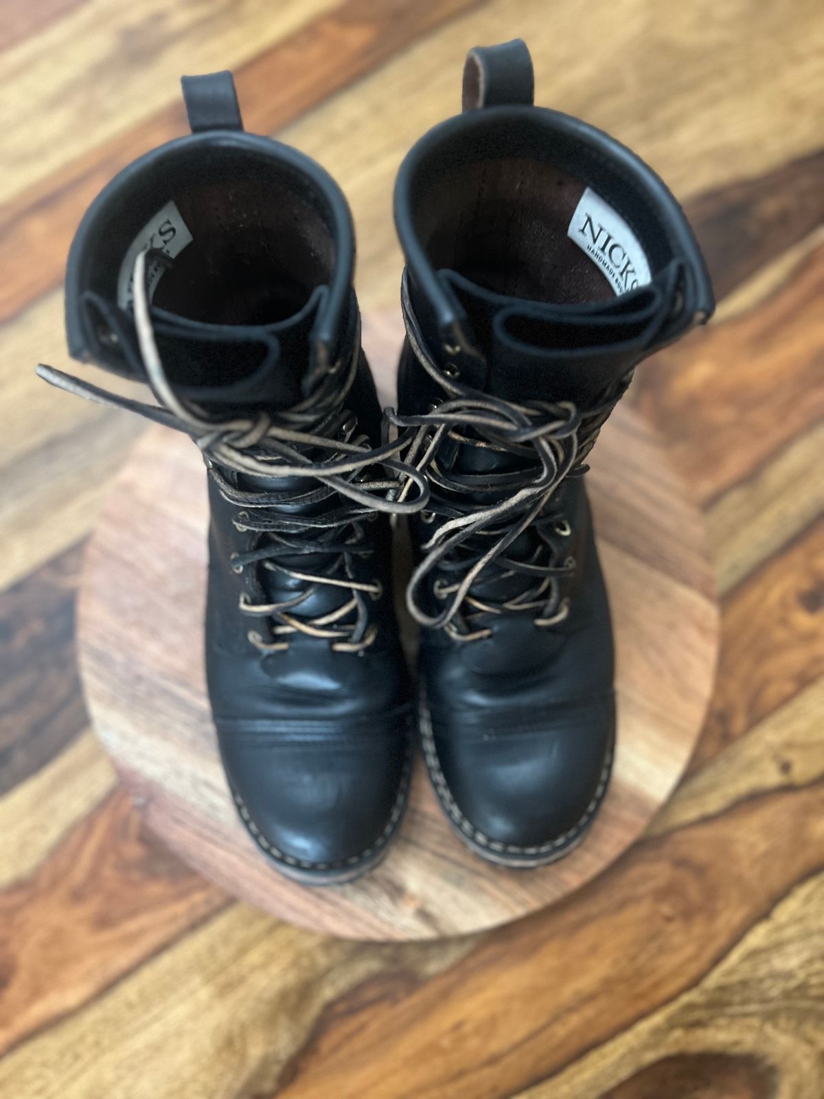 Photo by hopsandleather on December 4, 2023 of the Nicks MTO in Wickett & Craig Black Oiled Latigo.