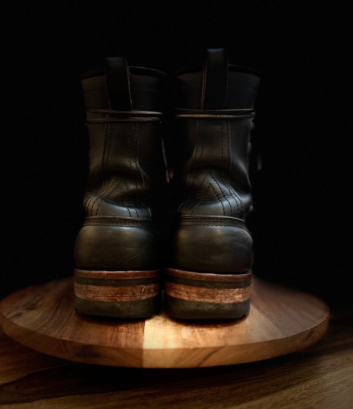 Photo by hopsandleather on February 6, 2024 of the Nicks MTO in Wickett & Craig Black Oiled Latigo.