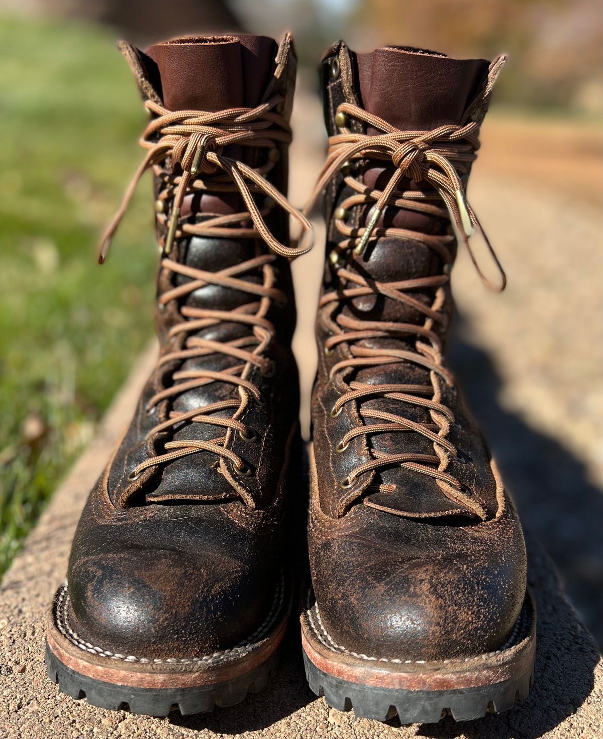 Photo by hopsandleather on November 1, 2022 of the Nicks Lace To Toe in Horween Brown Waxed Flesh.