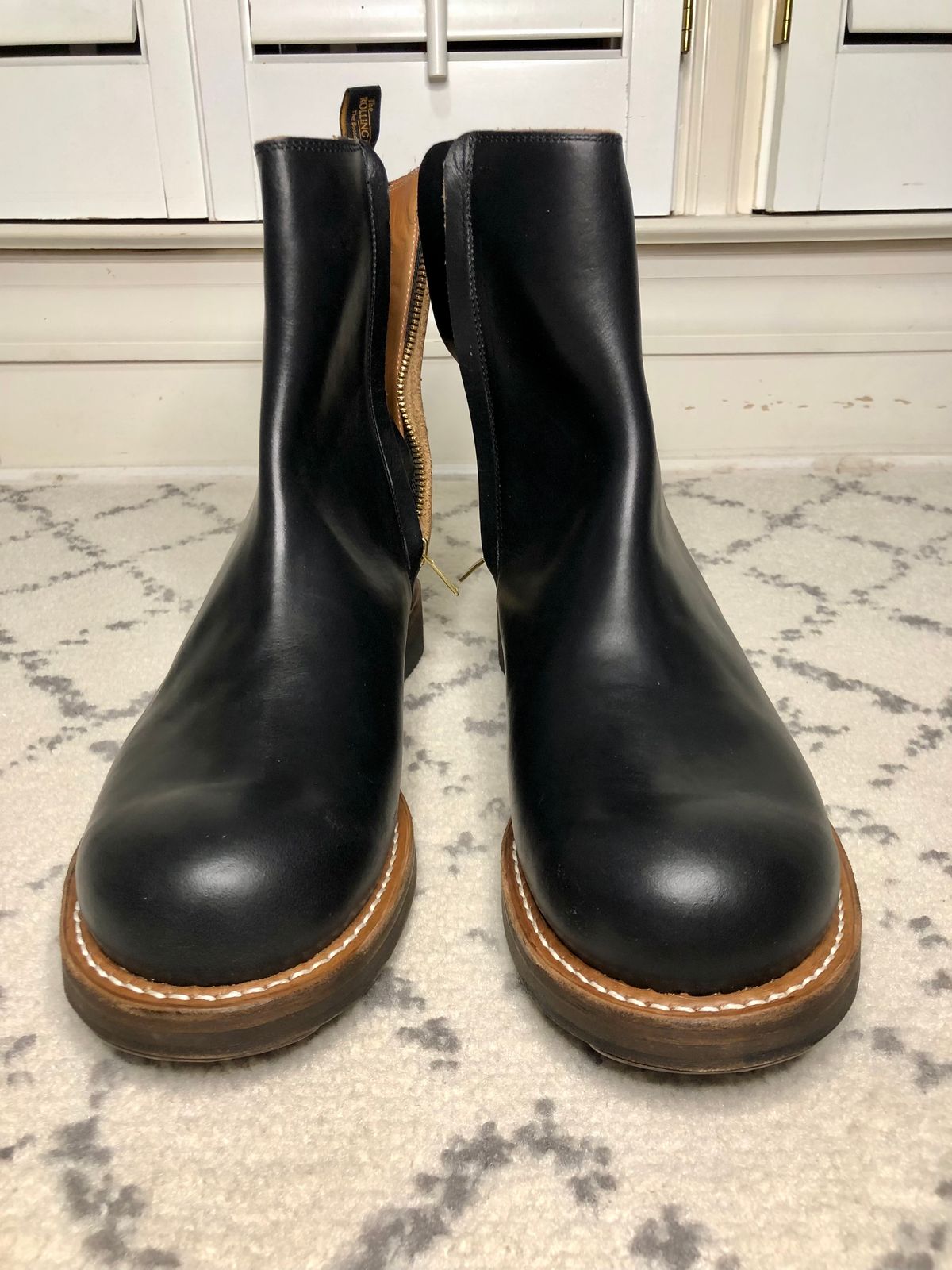 Photo by snakeplisskin on October 3, 2022 of the Rolling Dub Trio Casper Boot in Horween Black Teacore Chromexcel.