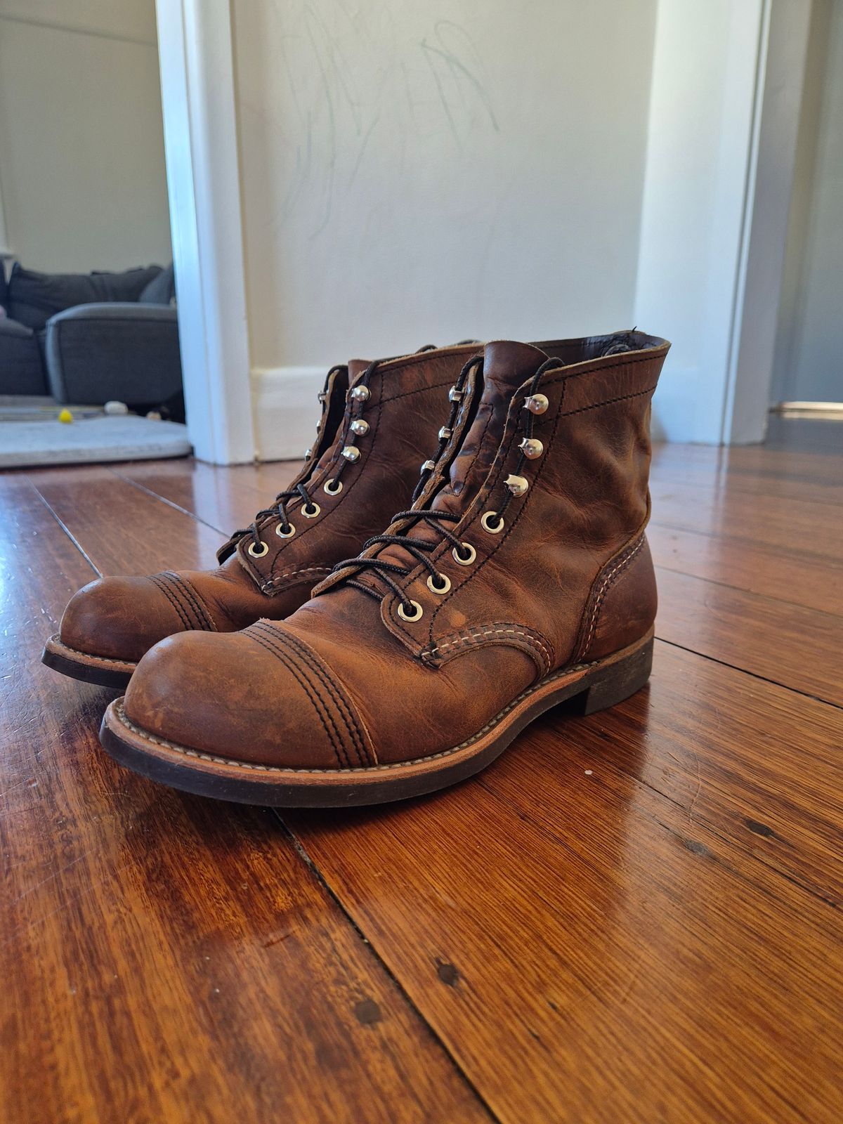 Photo by avizham on November 4, 2024 of the Red Wing Iron Ranger in S.B. Foot Copper Rough and Tough.