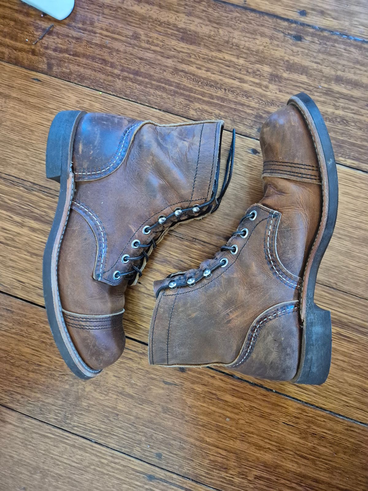 Photo by avizham on November 4, 2024 of the Red Wing Iron Ranger in S.B. Foot Copper Rough and Tough.