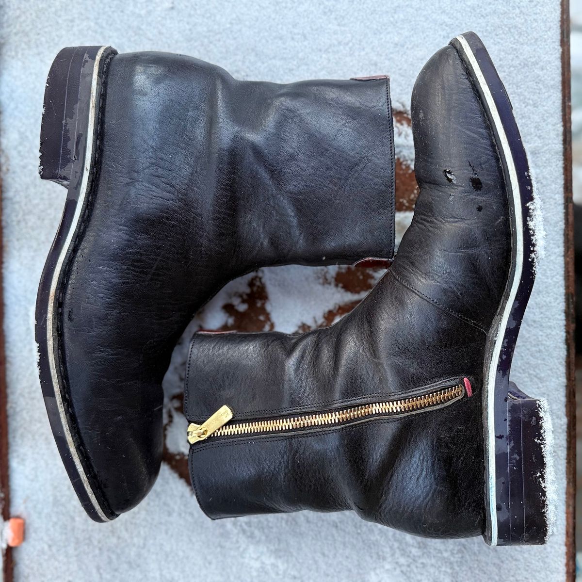 Photo by amara on December 2, 2024 of the Amara Hark-Weber Custom Model in Conceria Cloe Horse Front.