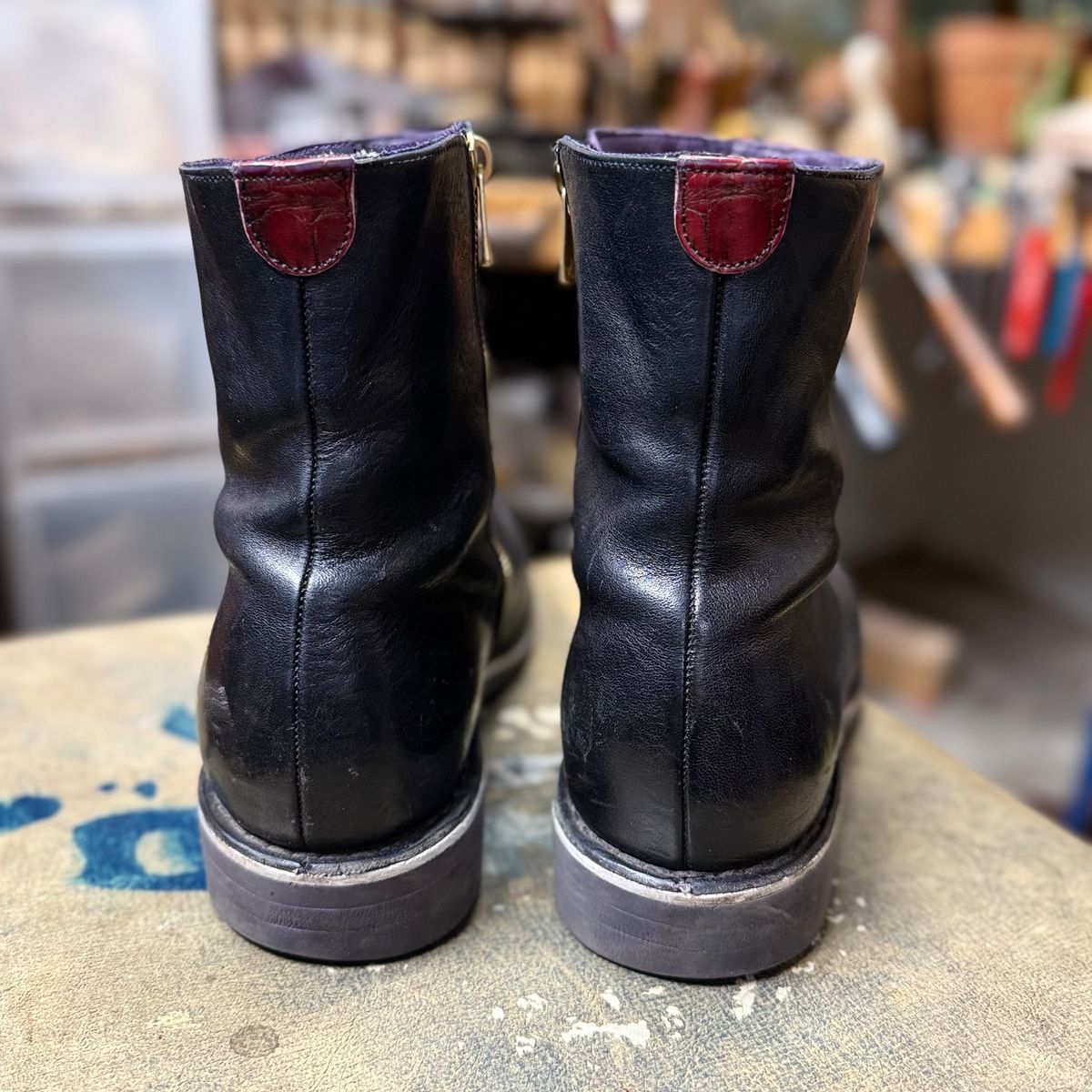 Photo by amara on January 3, 2025 of the Amara Hark-Weber Custom Model in Conceria Cloe Horse Front.