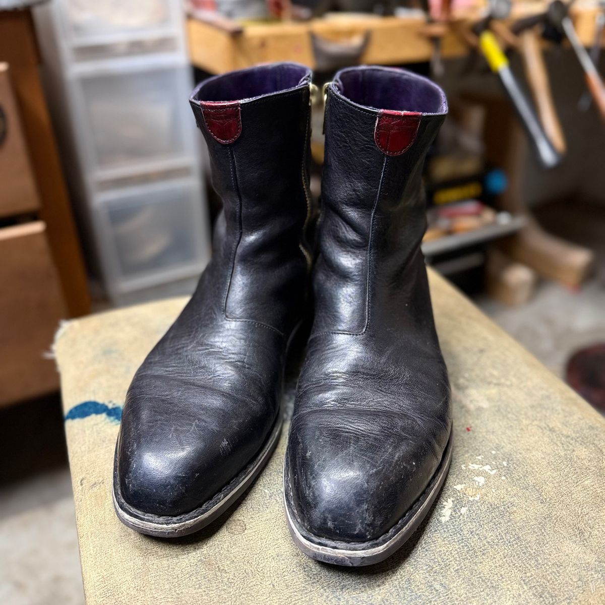 Photo by amara on January 3, 2025 of the Amara Hark-Weber Custom Model in Conceria Cloe Horse Front.