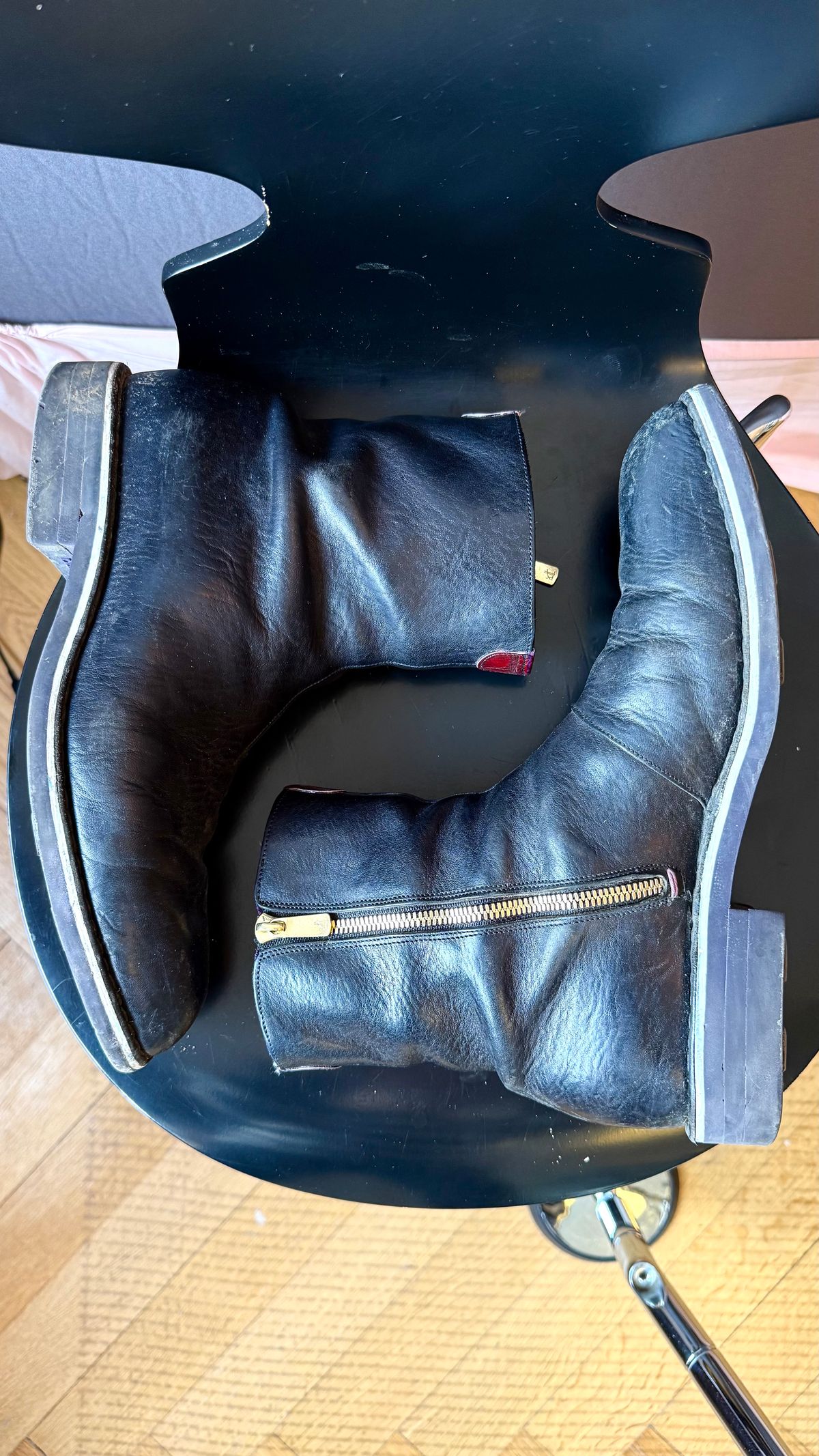 Photo by amara on March 2, 2025 of the Amara Hark-Weber Custom Model in Conceria Cloe Horse Front.