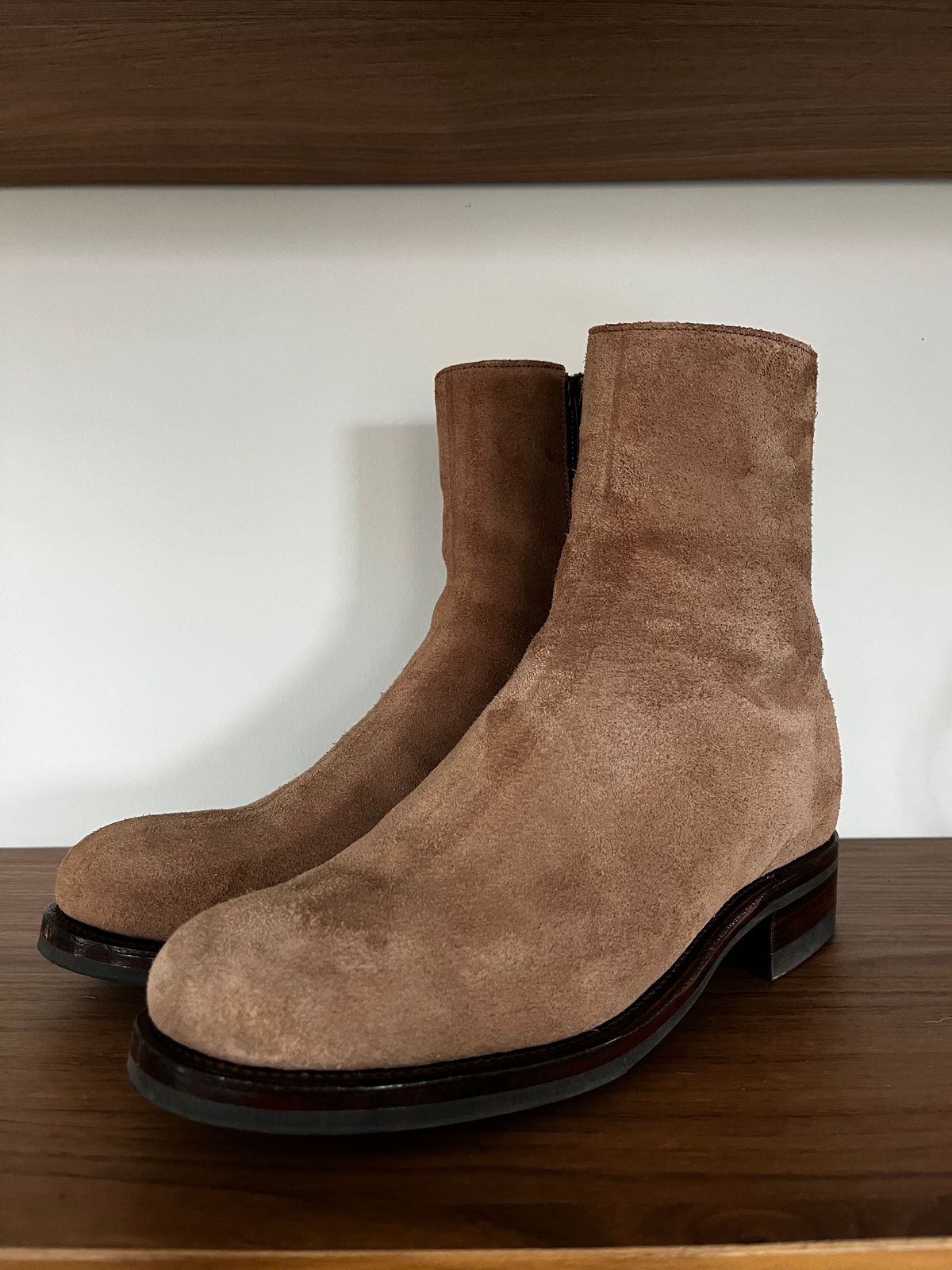 Photo by jamesherlihy on December 3, 2023 of the Viberg herald in Eco Veg Fallow Suede Roughout.