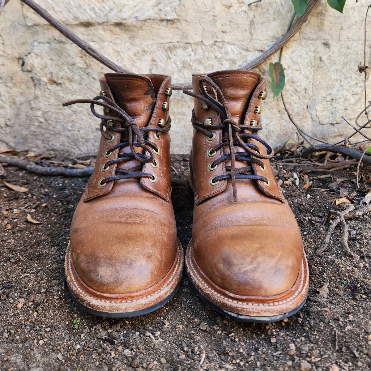 Photo by ejw on December 5, 2023 of the Grant Stone Diesel Boot in Horween Dune Chromexcel.