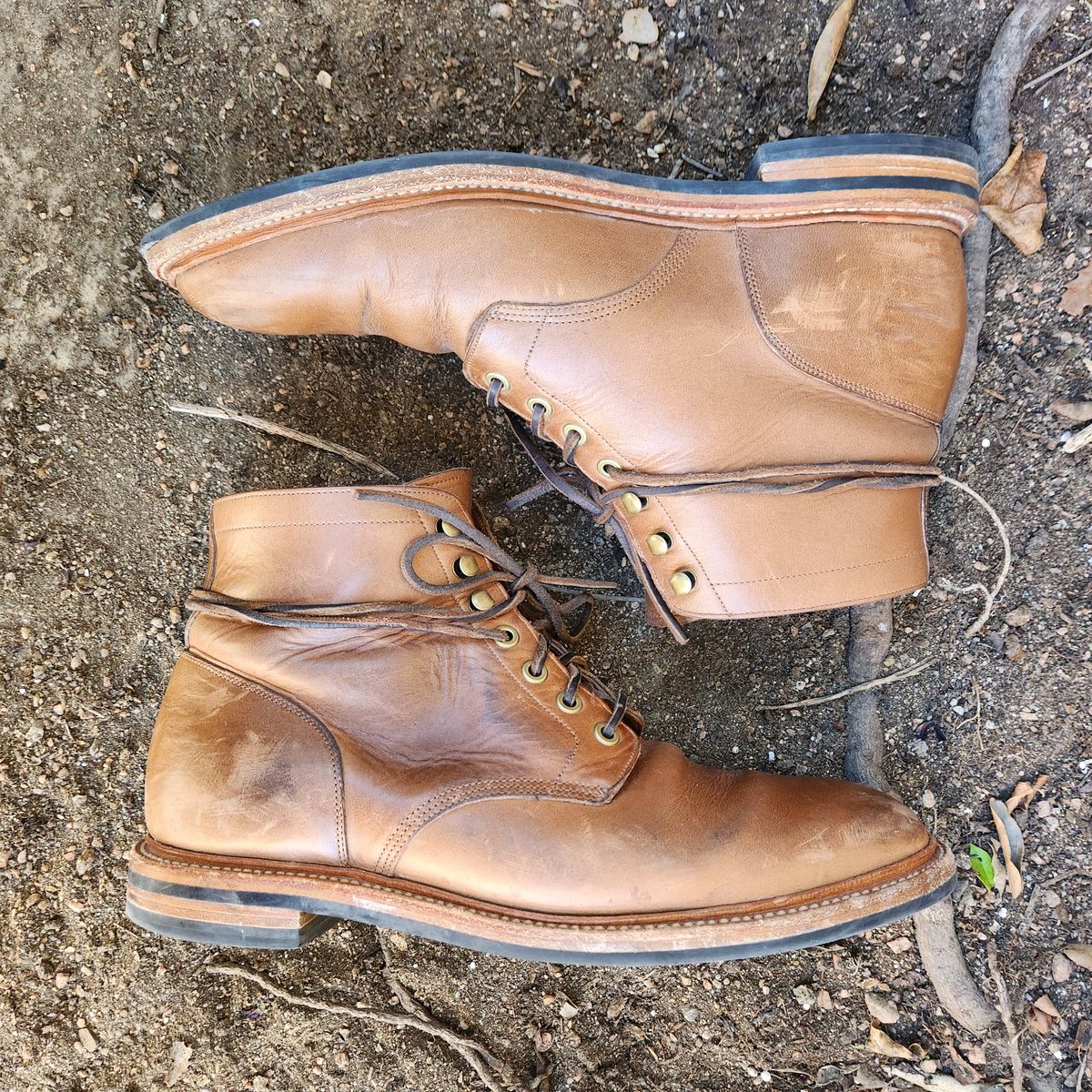 Photo by ejw on December 5, 2023 of the Grant Stone Diesel Boot in Horween Dune Chromexcel.