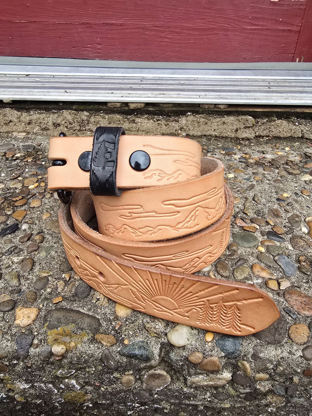 Photo by LouisvilleLeatherGuy on March 3, 2026 of the Ewing Dry Goods "Stamped Series" Minimalist Belt in Wickett & Craig Natural Veg Tan.