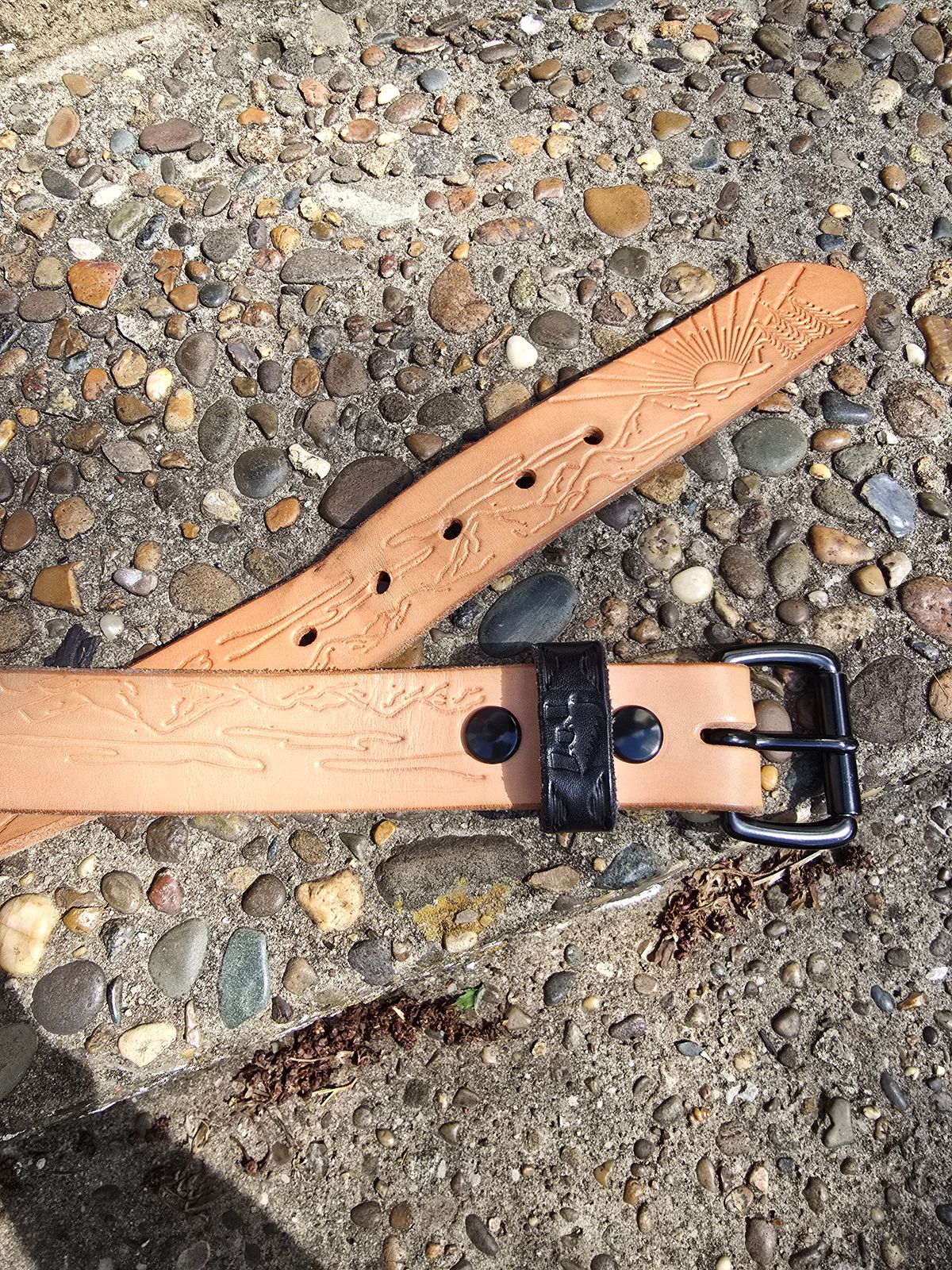 Photo by LouisvilleLeatherGuy on April 5, 2026 of the Ewing Dry Goods "Stamped Series" Minimalist Belt in Wickett & Craig Natural Veg Tan.