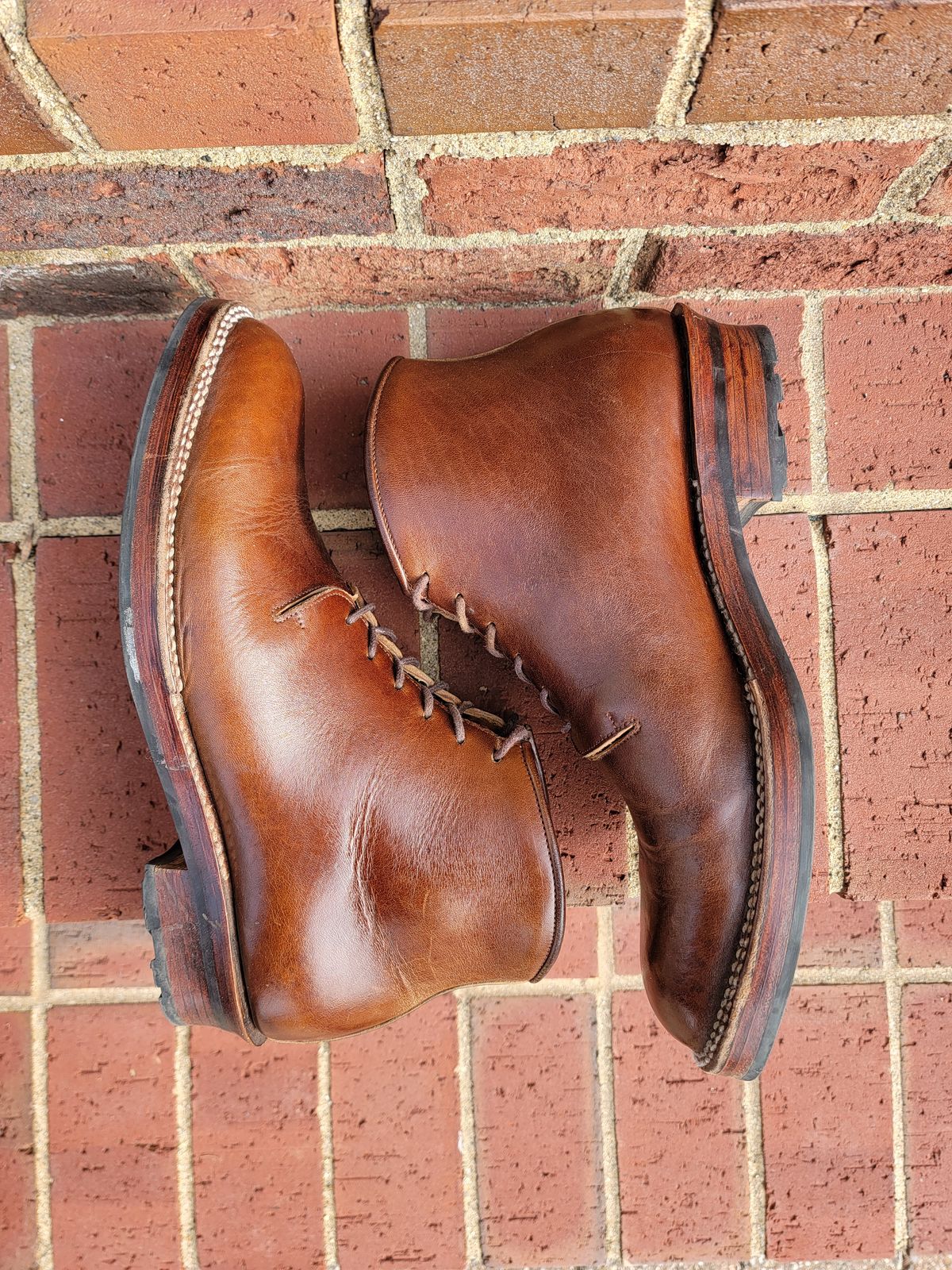 Photo by LouisvilleLeatherGuy on December 4, 2022 of the Midas Thunderboot II in Shinki Cognac Oiled Horsebutt.
