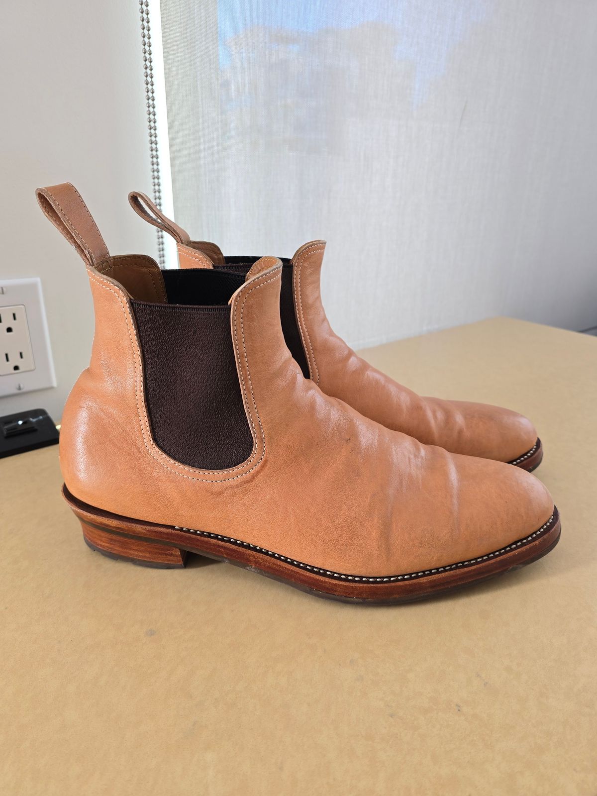Photo by LouisvilleLeatherGuy on December 5, 2025 of the Briselblack The Seventh Chelsea Boot in Maryam Natural Kangaroo.