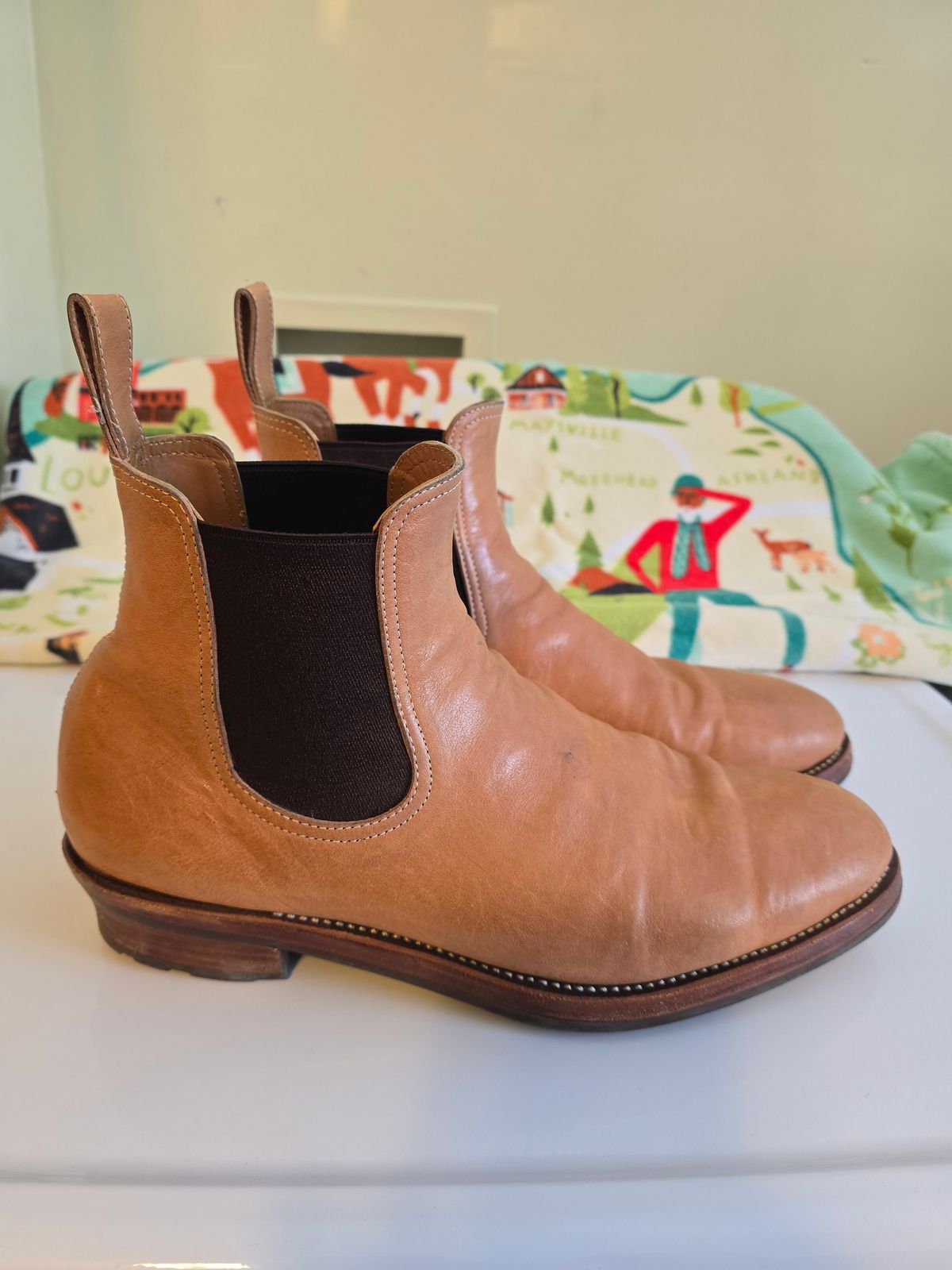 Photo by LouisvilleLeatherGuy on January 5, 2026 of the Briselblack The Seventh Chelsea Boot in Maryam Natural Kangaroo.