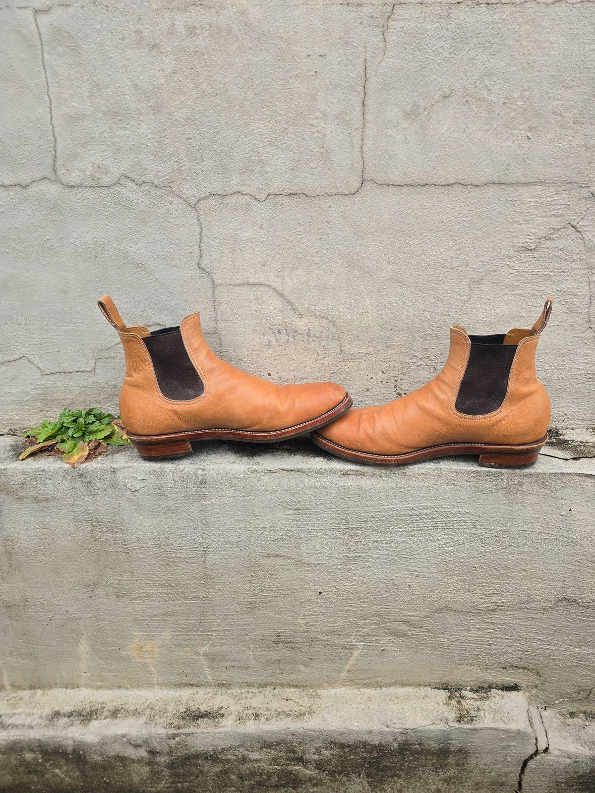 Photo by LouisvilleLeatherGuy on March 3, 2026 of the Briselblack The Seventh Chelsea Boot in Maryam Natural Kangaroo.