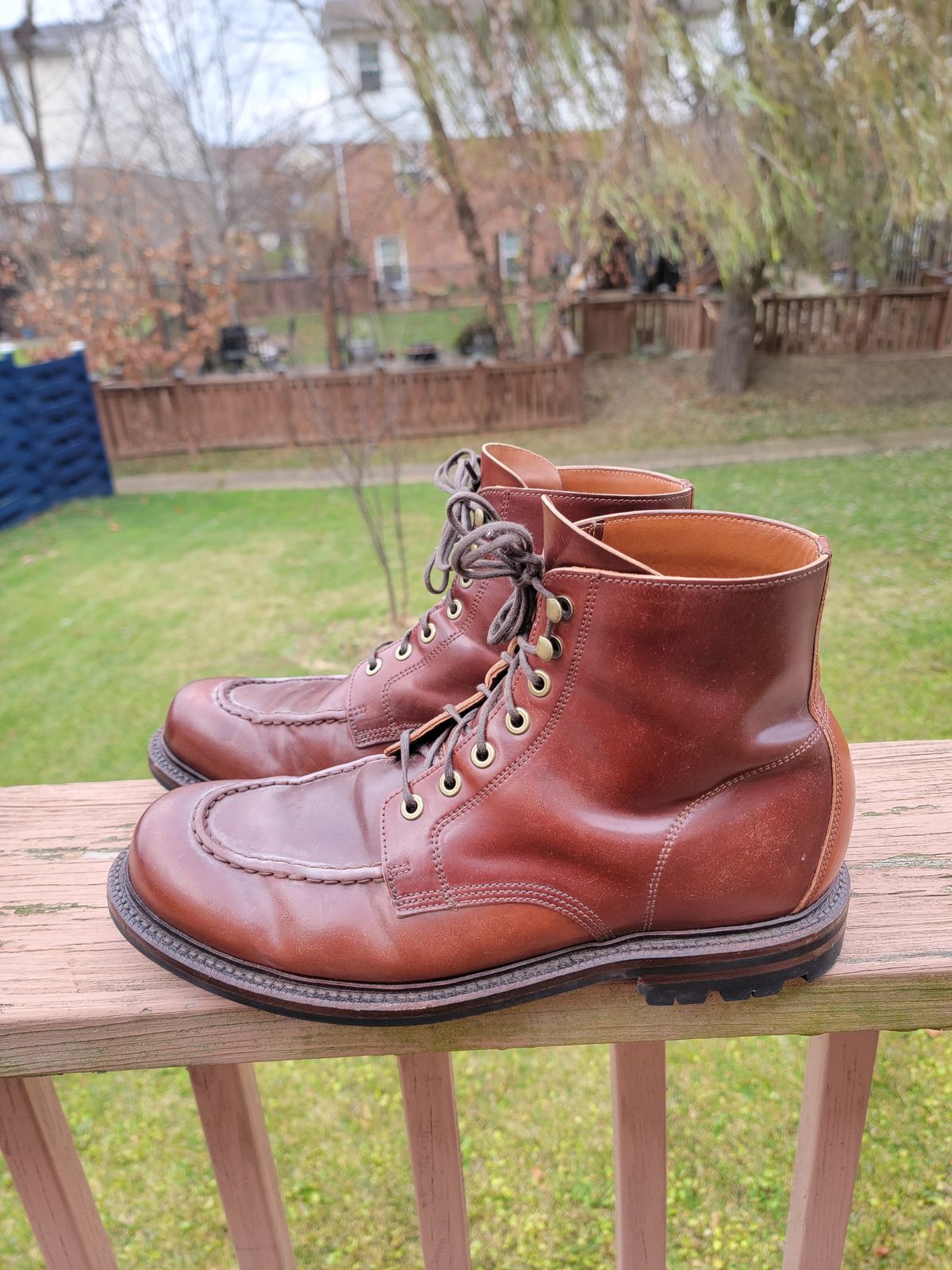Photo by LouisvilleLeatherGuy on December 5, 2023 of the Grant Stone Brass Boot in Horween Garnet Shell Cordovan.