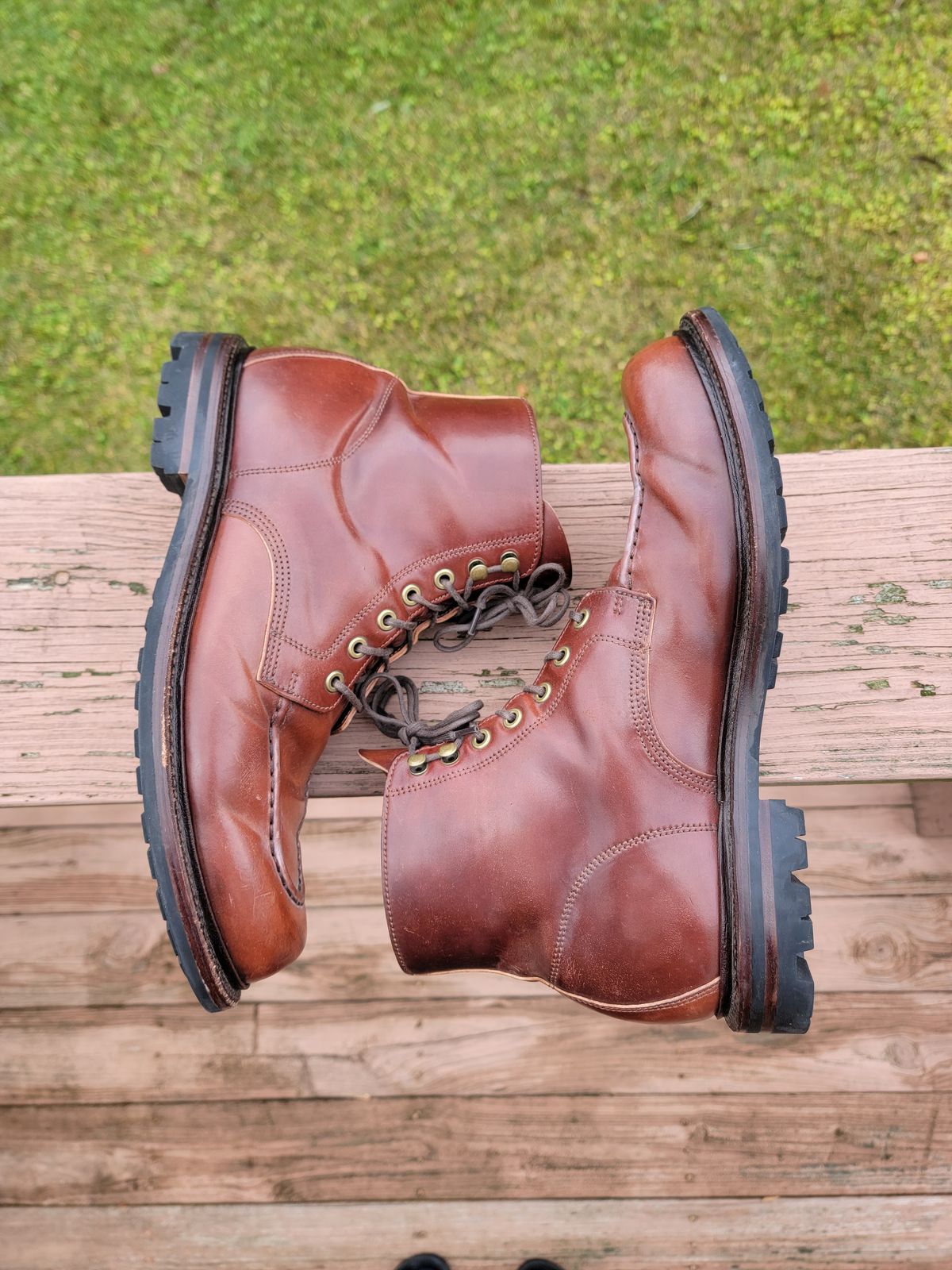 Photo by LouisvilleLeatherGuy on December 5, 2023 of the Grant Stone Brass Boot in Horween Garnet Shell Cordovan.