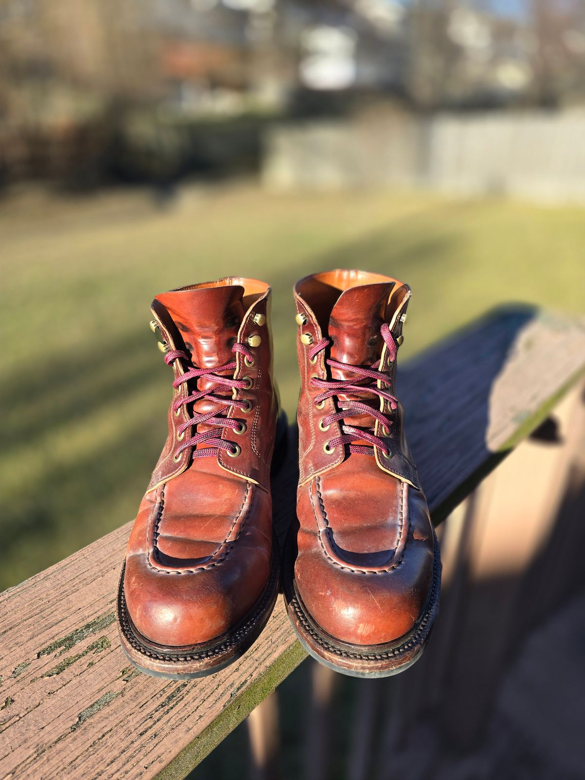 Photo by LouisvilleLeatherGuy on February 5, 2024 of the Grant Stone Brass Boot in Horween Garnet Shell Cordovan.