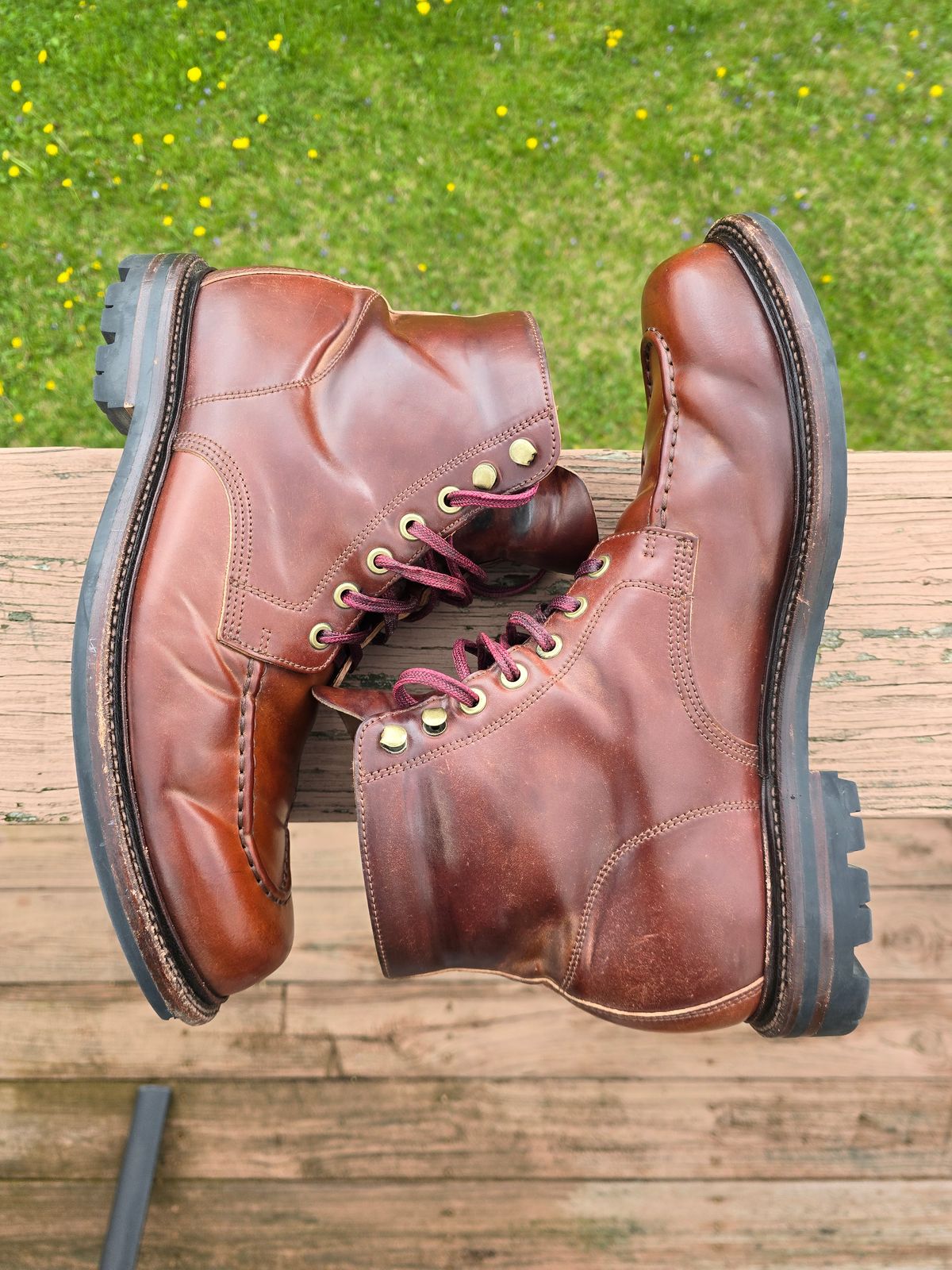 Photo by LouisvilleLeatherGuy on April 6, 2024 of the Grant Stone Brass Boot in Horween Garnet Shell Cordovan.