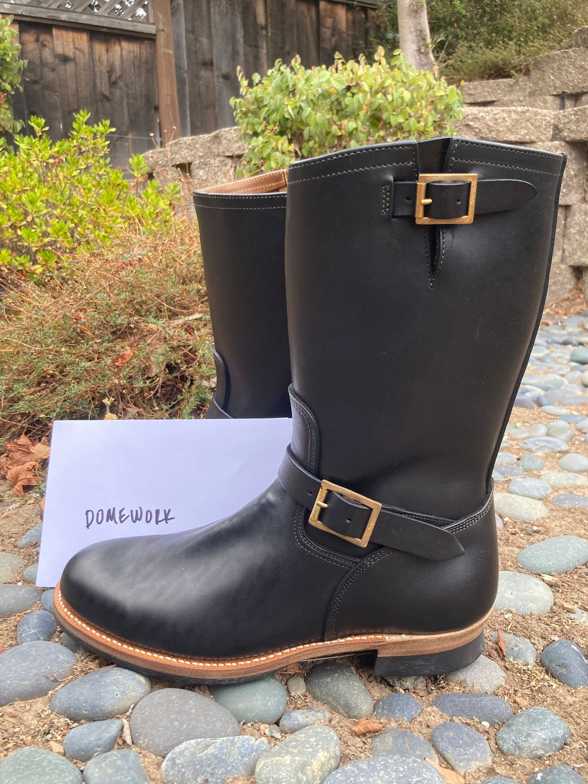 Photo by boogieshafer on October 1, 2022 of the Motor Engineer Boots in Black Hand-Dyed Italian Horsebutt.
